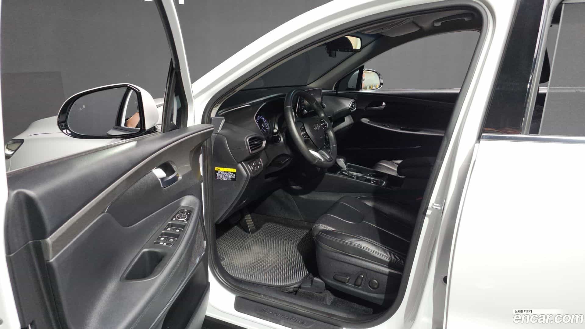 Santafe Hyundai 2019.2-INNER-010