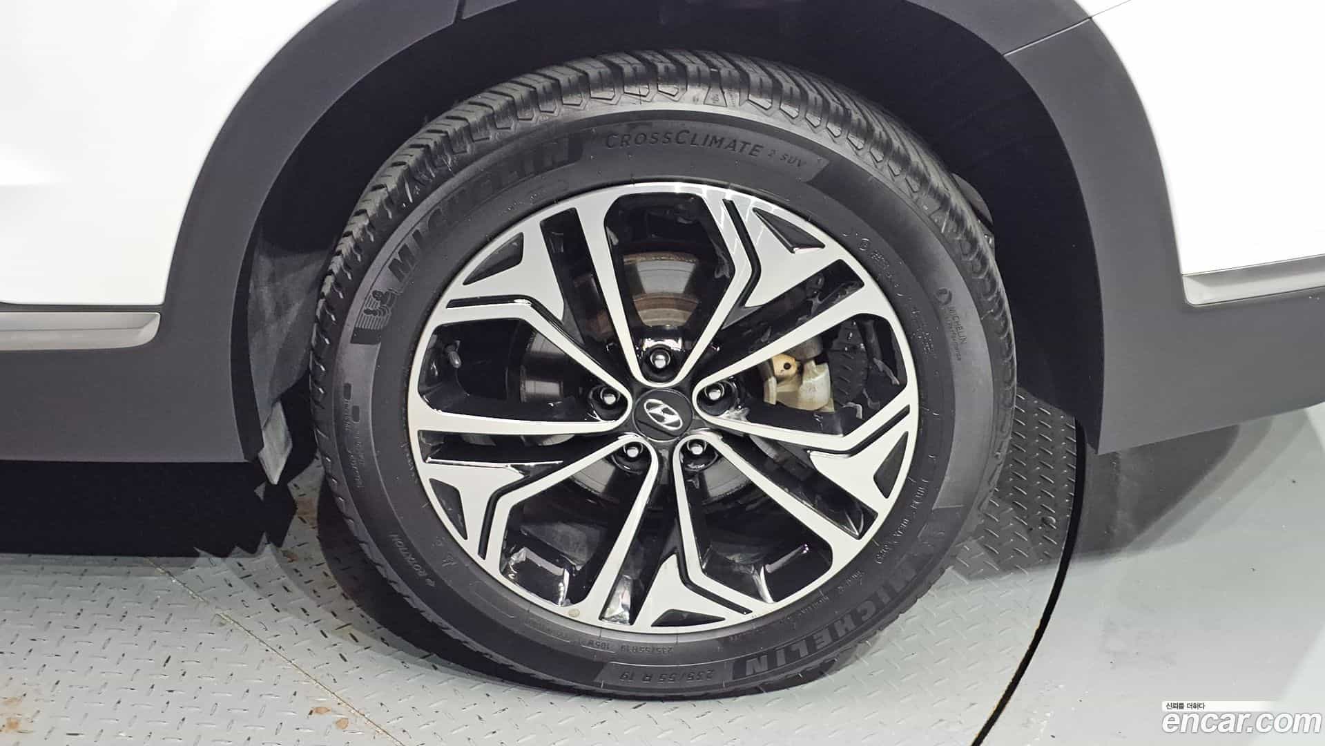 Santafe Hyundai 2019.2-OUTER-031