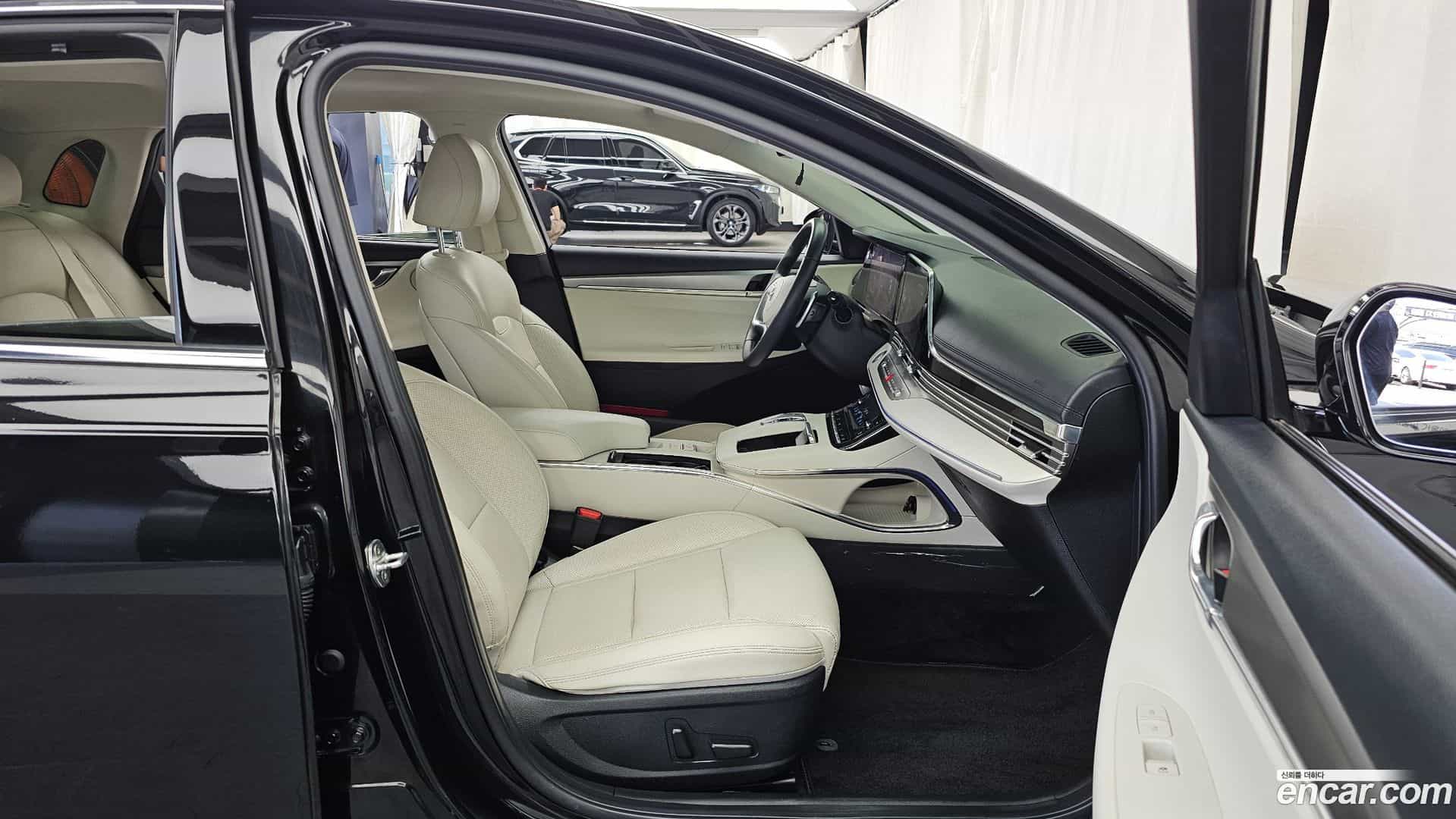 Grandeur Hyundai 2022.7-OPTION-015