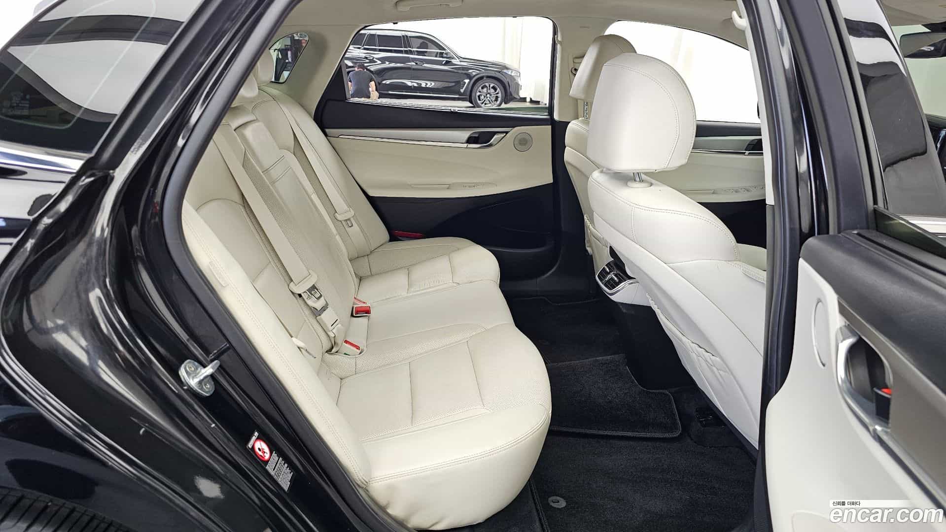 Grandeur Hyundai 2022.7-OPTION-016