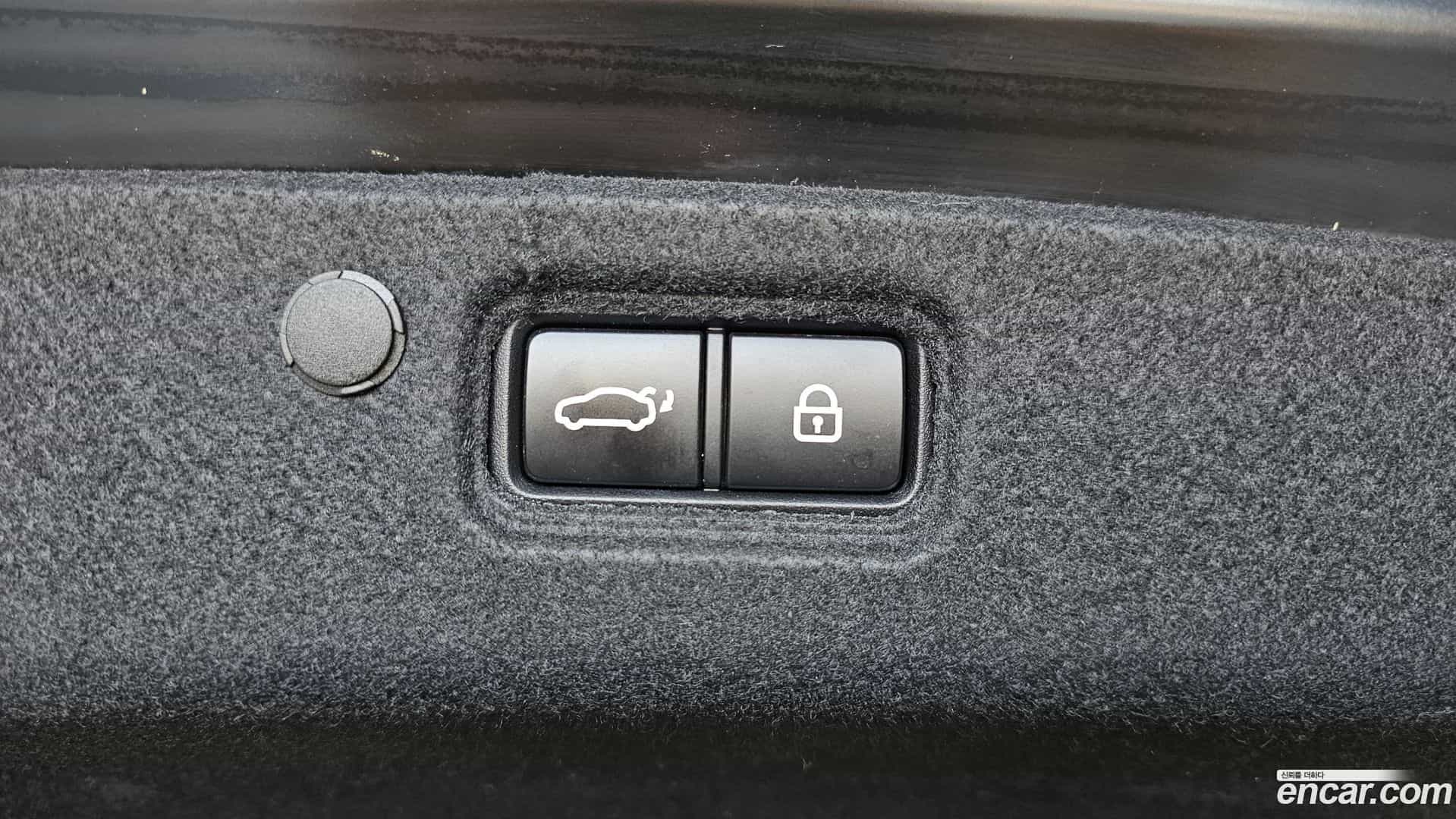 Grandeur Hyundai 2022.7-OPTION-044