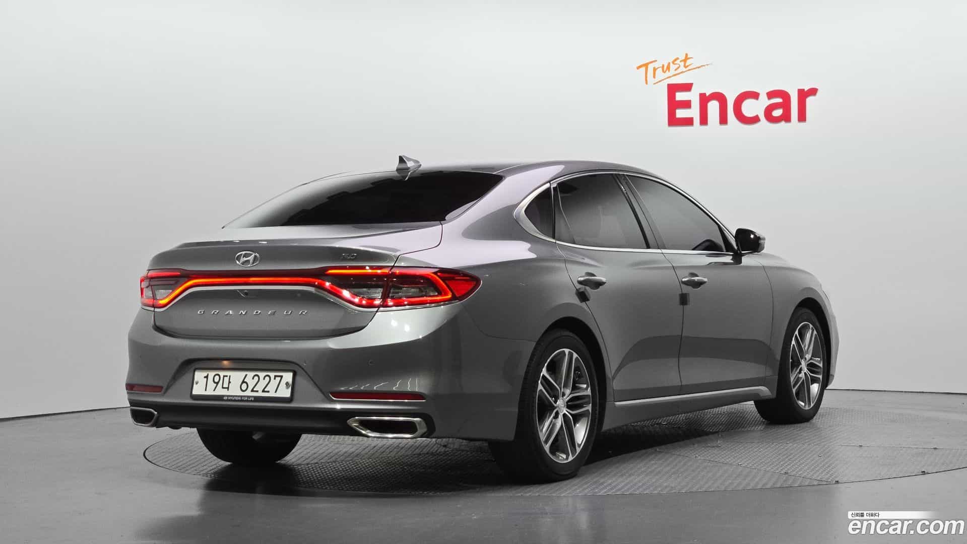 Grandeur Hyundai 2017.3-OUTER-002