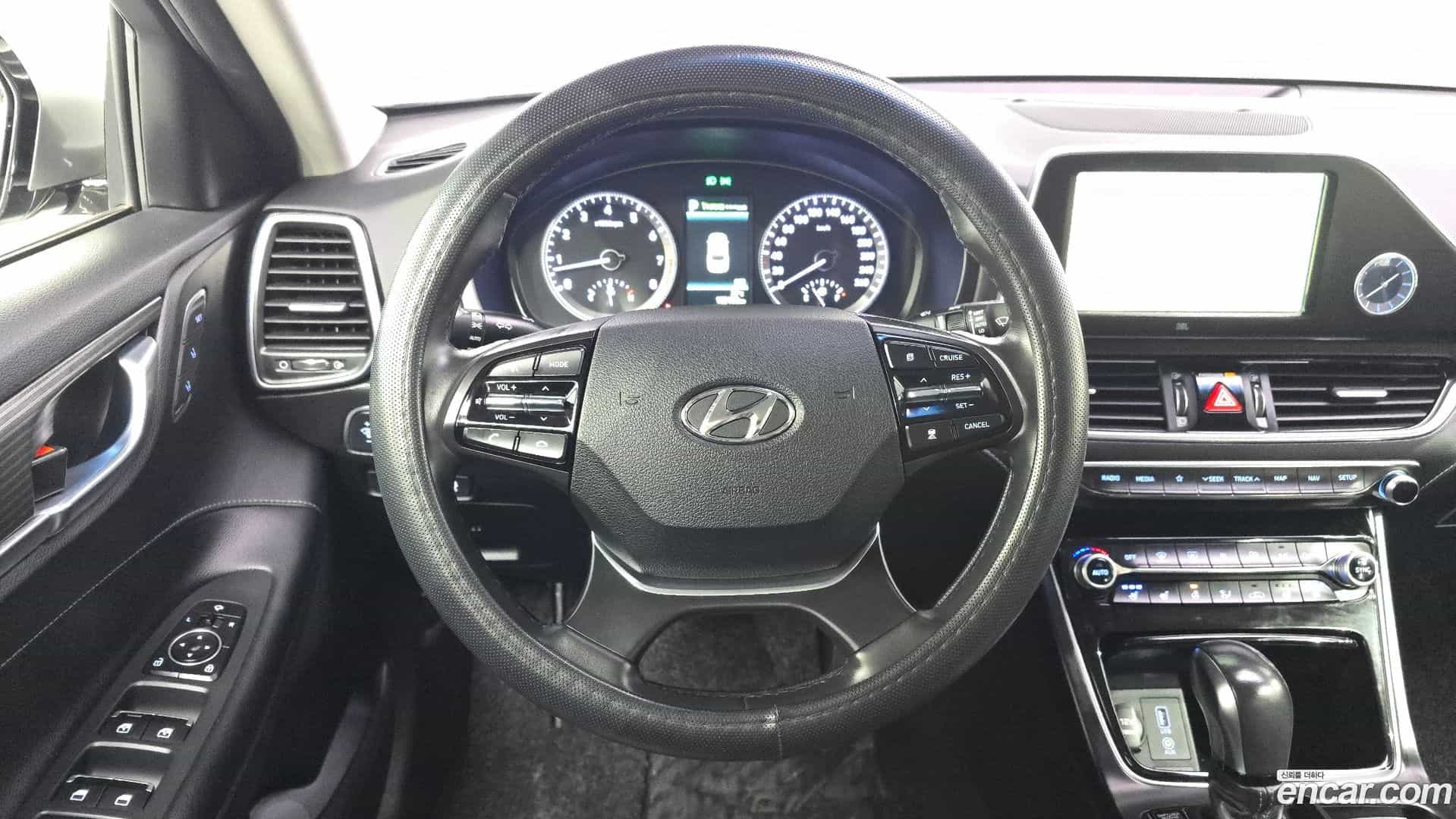 Grandeur Hyundai 2017.3-OPTION-017