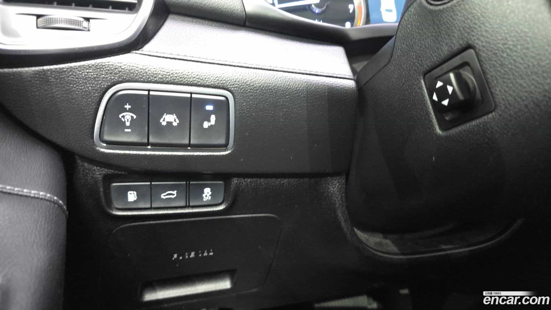 Grandeur Hyundai 2017.3-OPTION-021