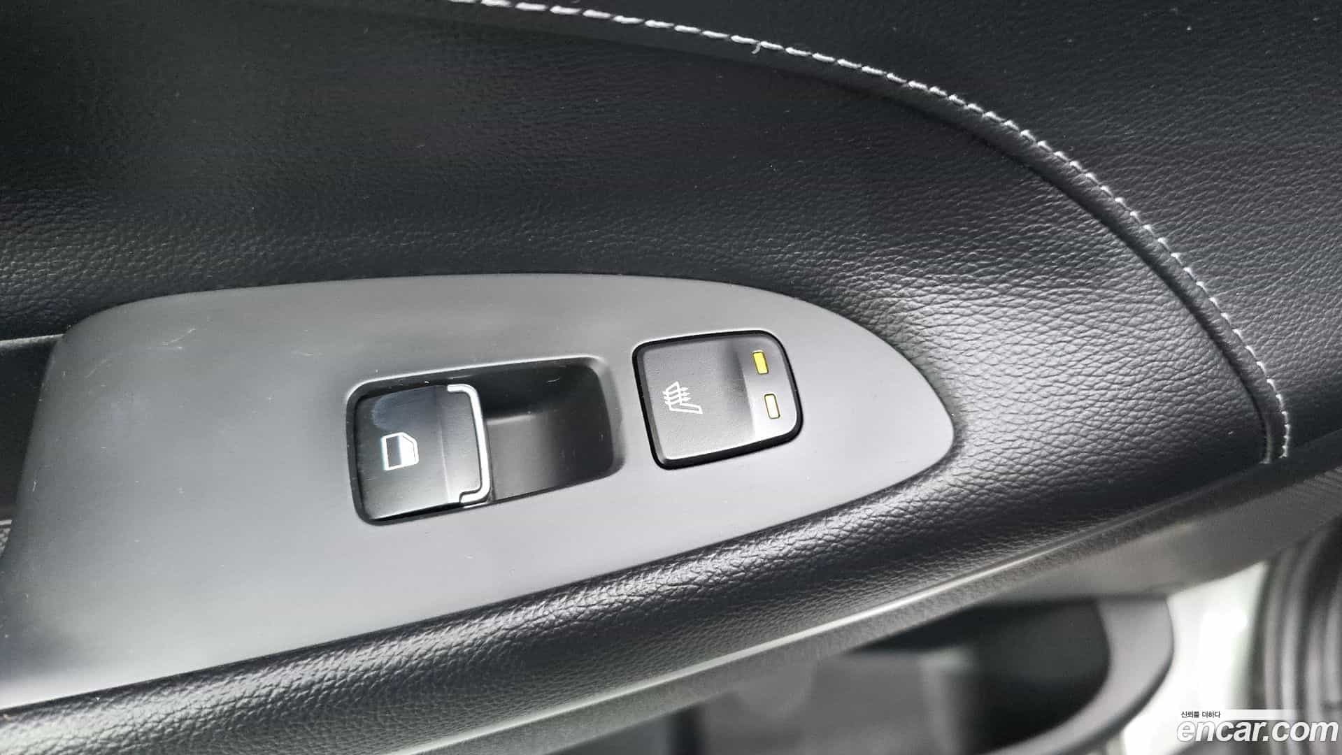 Grandeur Hyundai 2017.3-OPTION-023