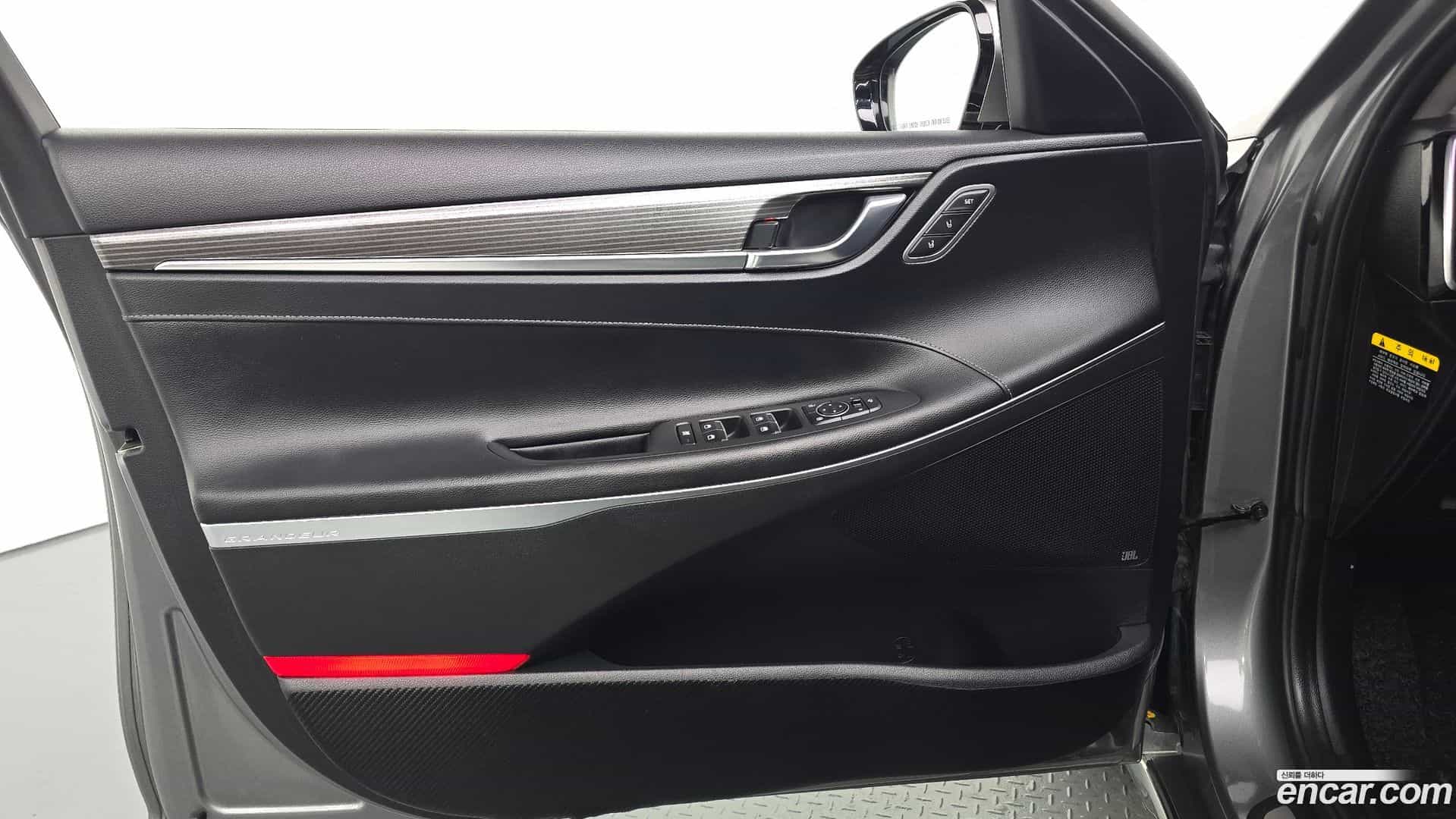 Grandeur Hyundai 2017.3-INNER-034