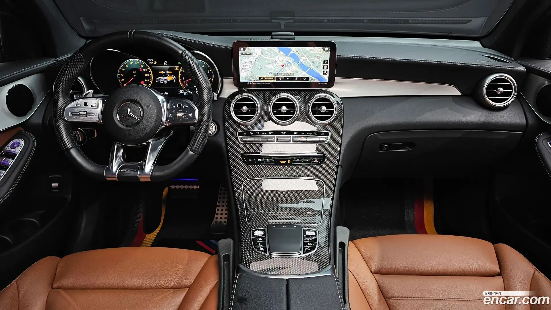 GLC-Class Mercedes-Benz 2023.11-INNER-007