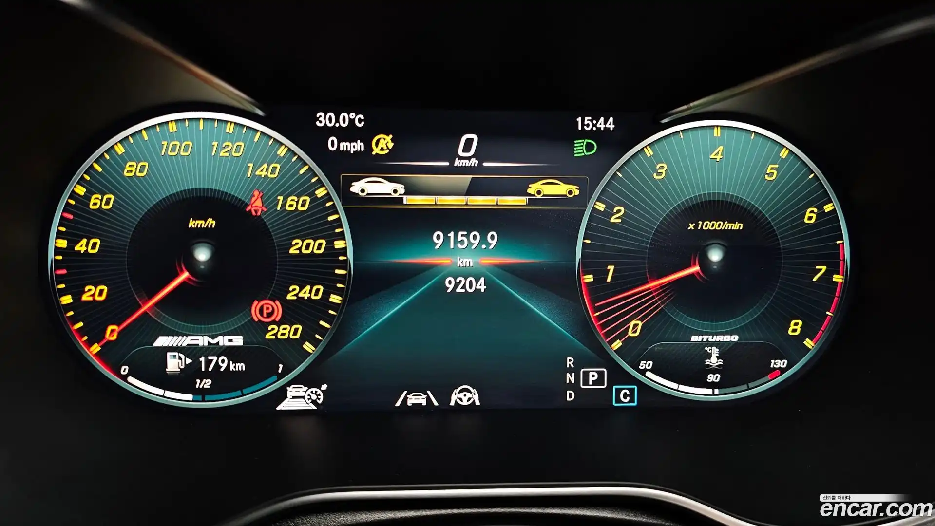 GLC-Class Mercedes-Benz 2023.11-INNER-008