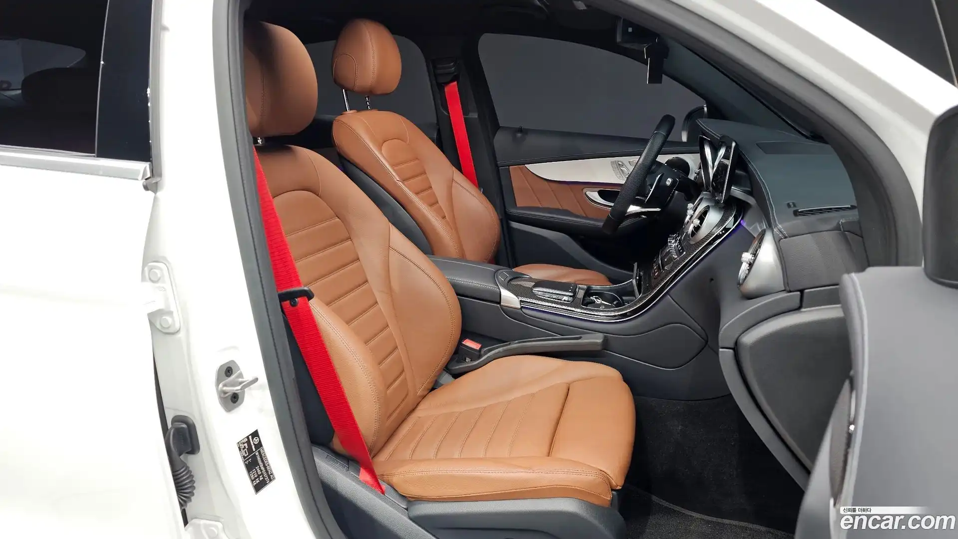 GLC-Class Mercedes-Benz 2023.11-OPTION-015