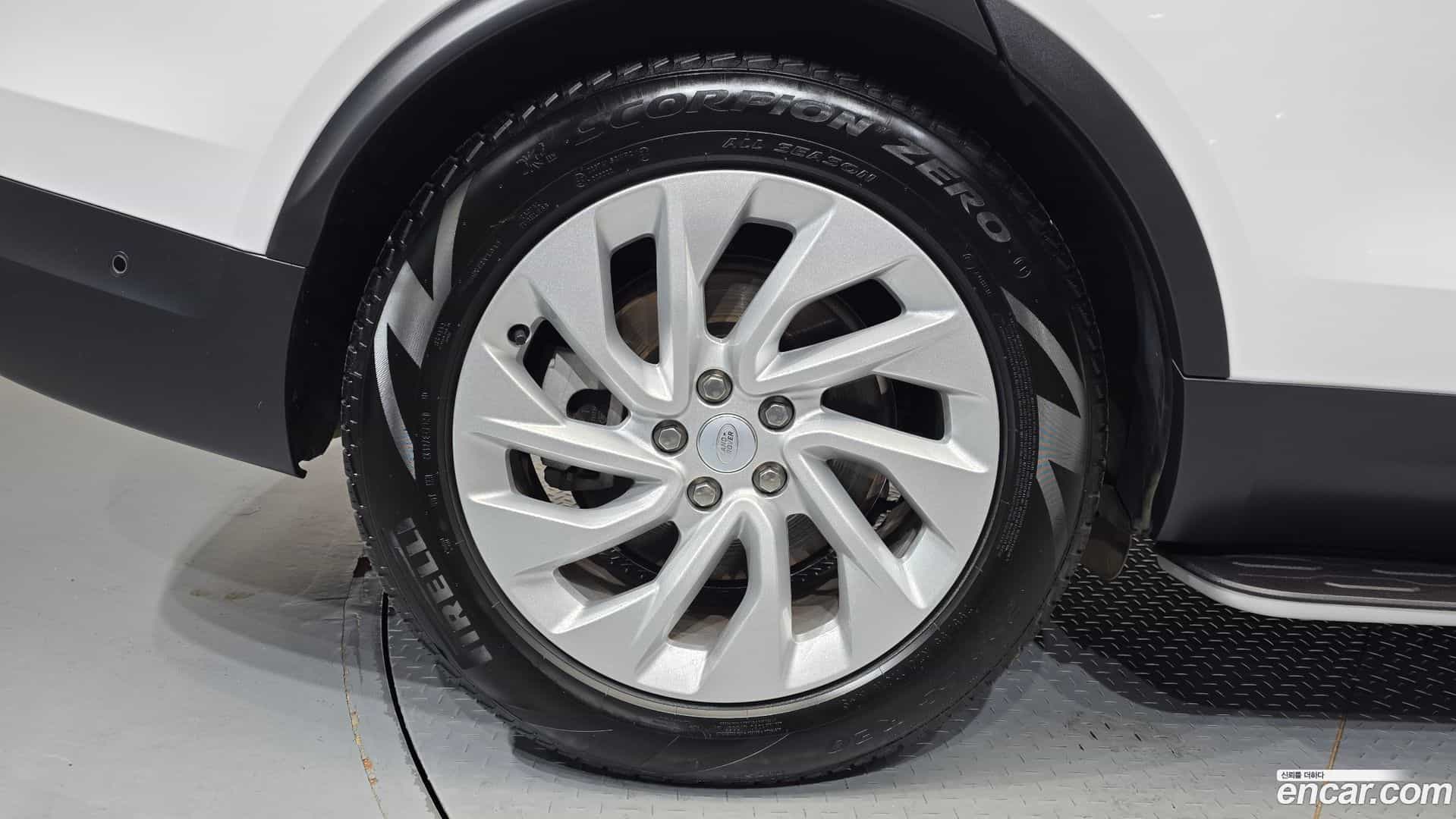 Discovery Land Rover 2024.11-OUTER-031
