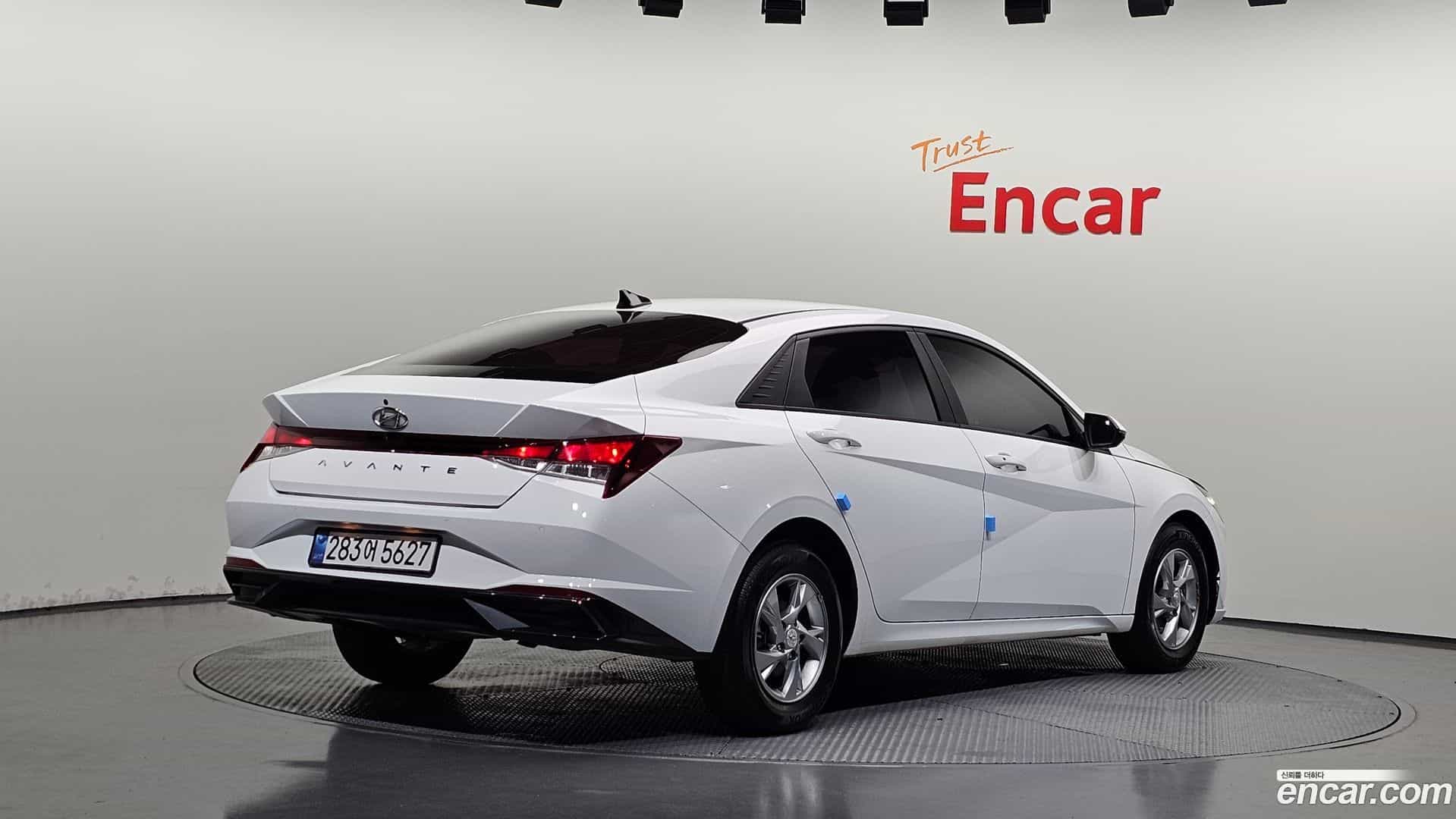 AVANTE Hyundai 2020.6-OUTER-002