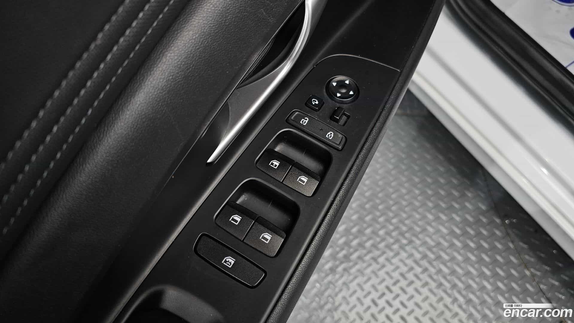 AVANTE Hyundai 2020.6-OPTION-040
