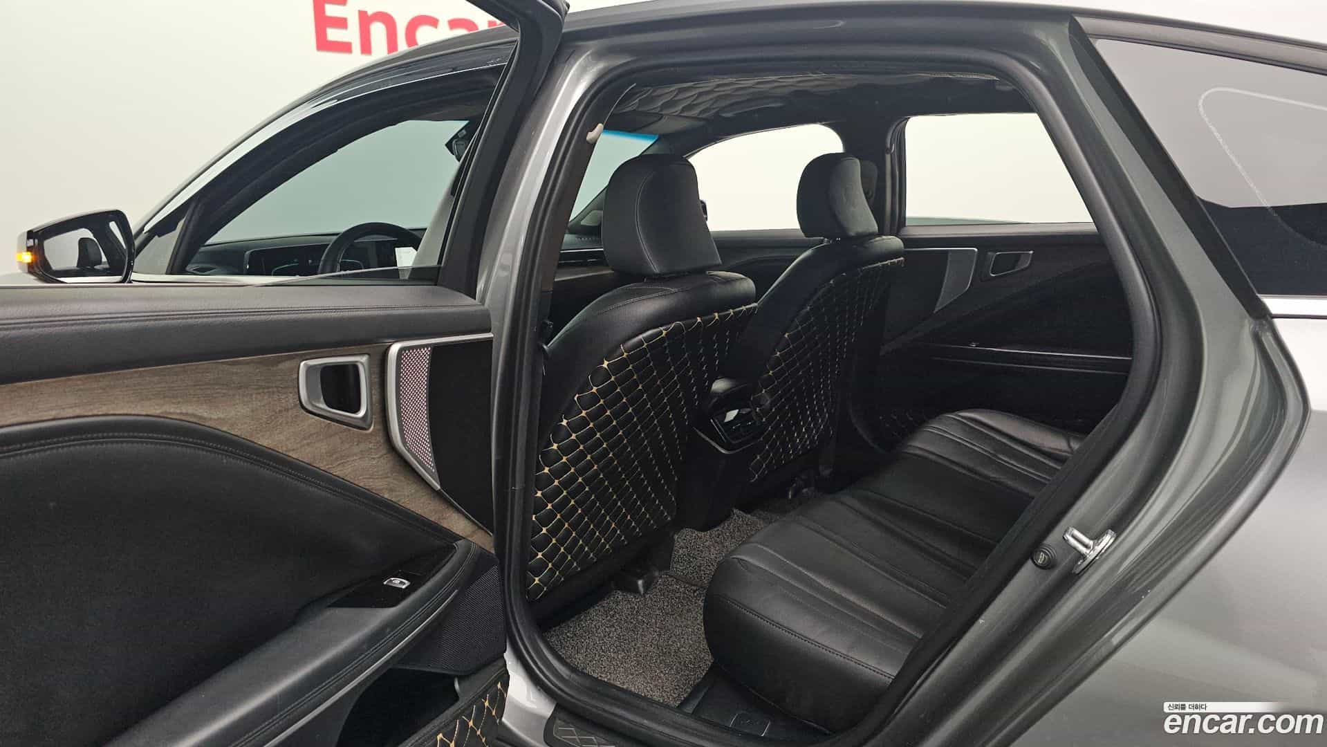 K8 Kia 2023.0-OPTION-016