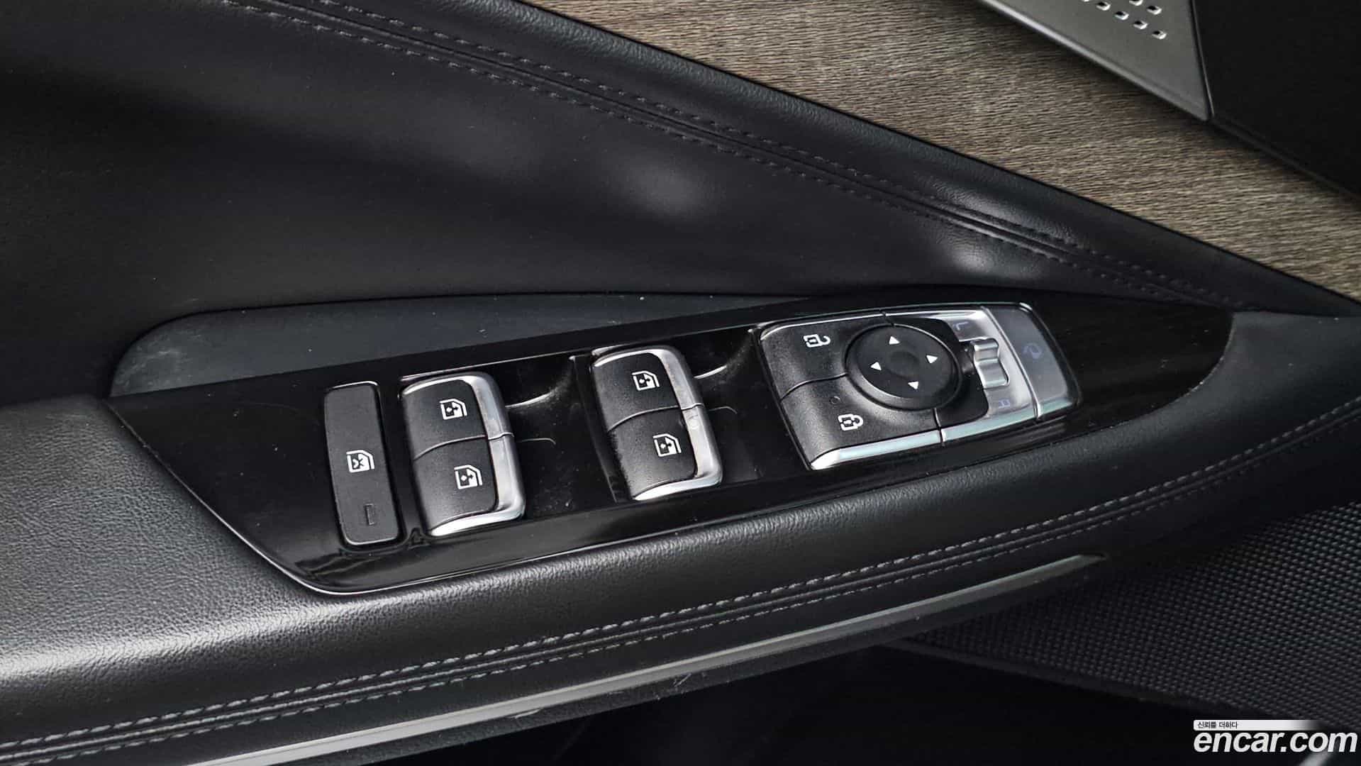 K8 Kia 2023.0-OPTION-041