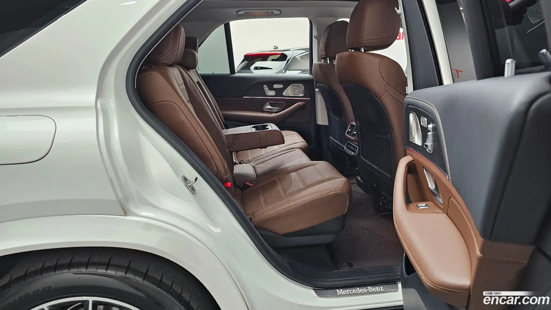 GLE-Class Mercedes-Benz 2025.0-OPTION-015