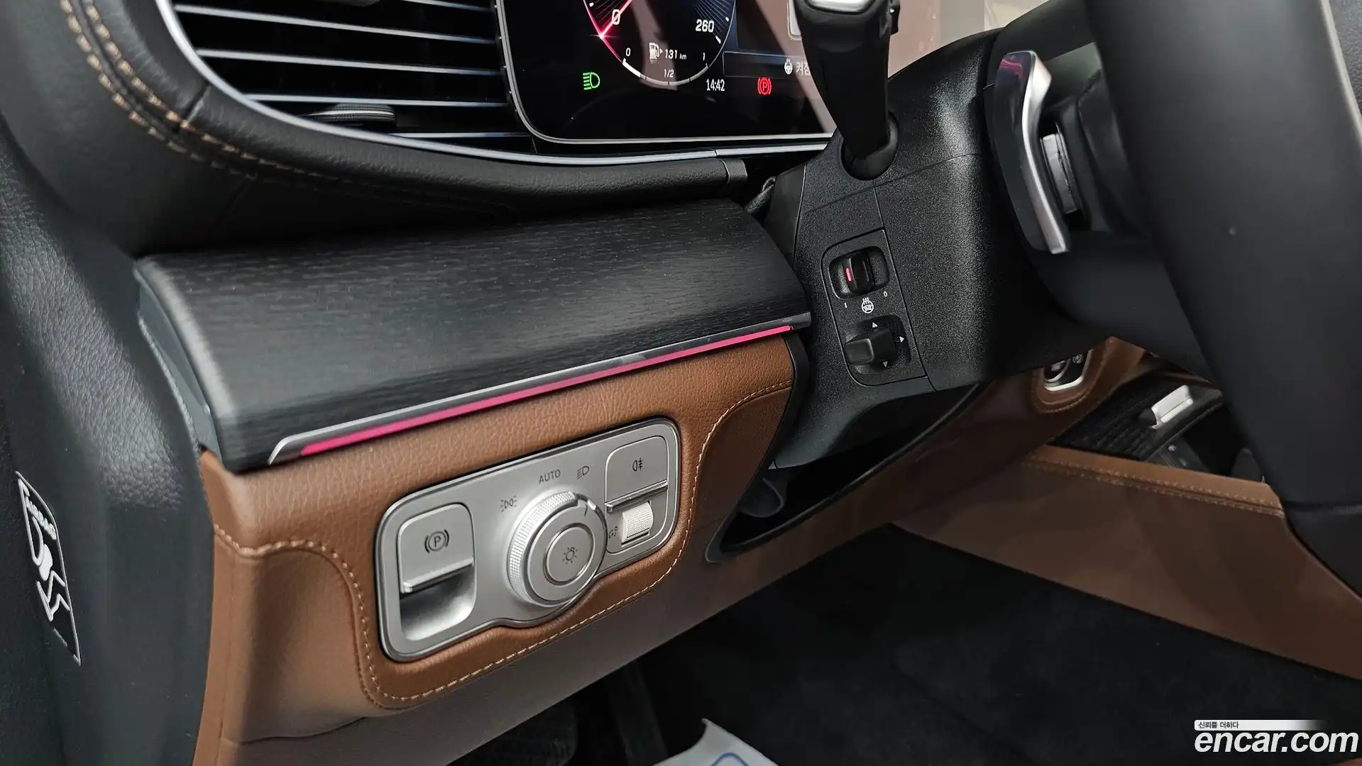 GLE-Class Mercedes-Benz 2025.0-OPTION-040