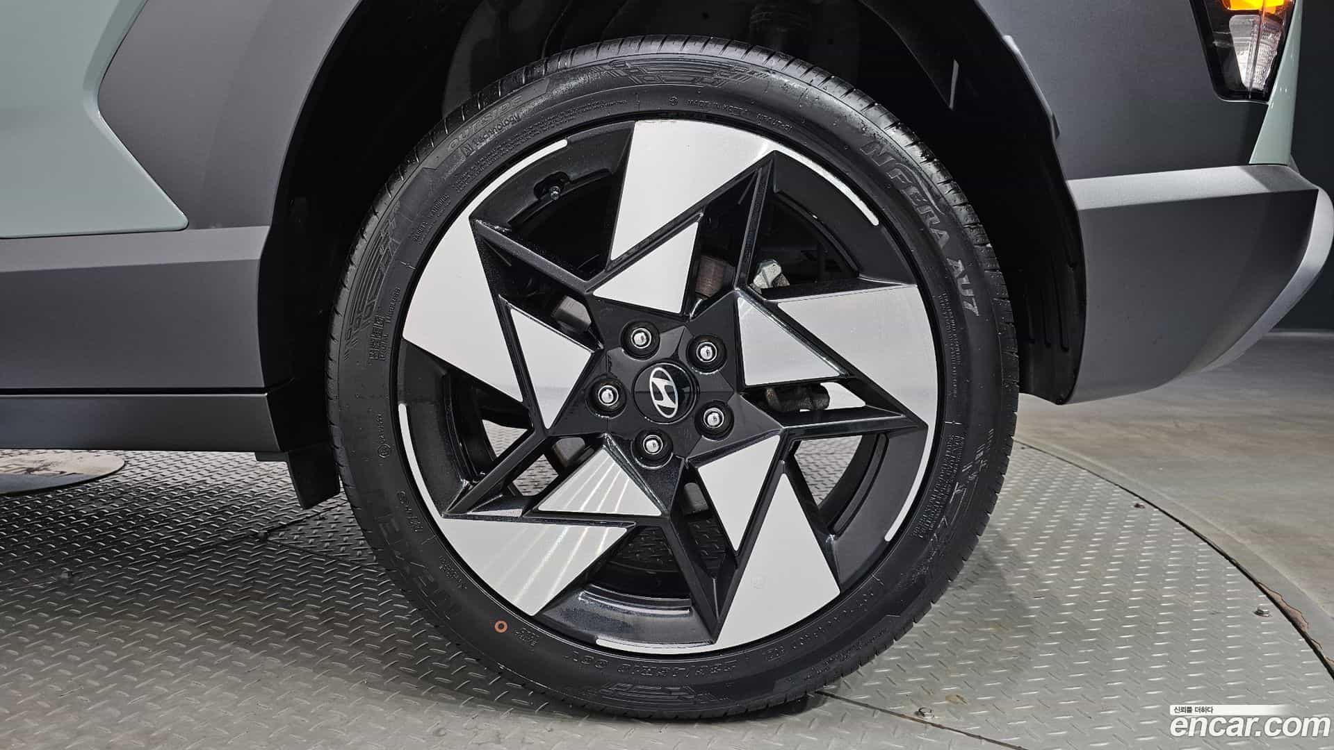 Kona Hyundai 2023.5-OUTER-031