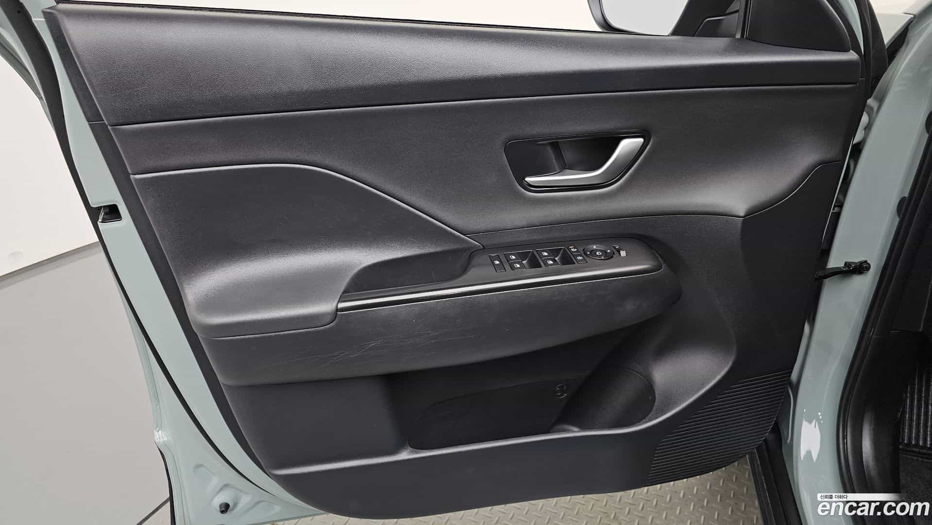 Kona Hyundai 2023.5-INNER-034