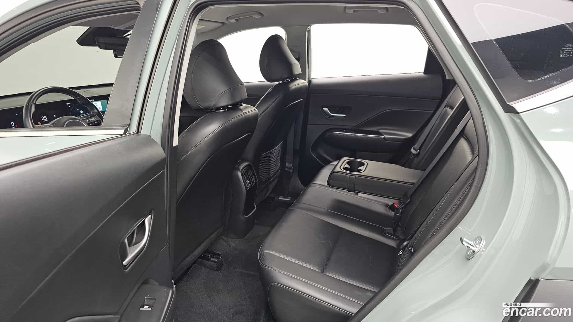Kona Hyundai 2023.5-INNER-036