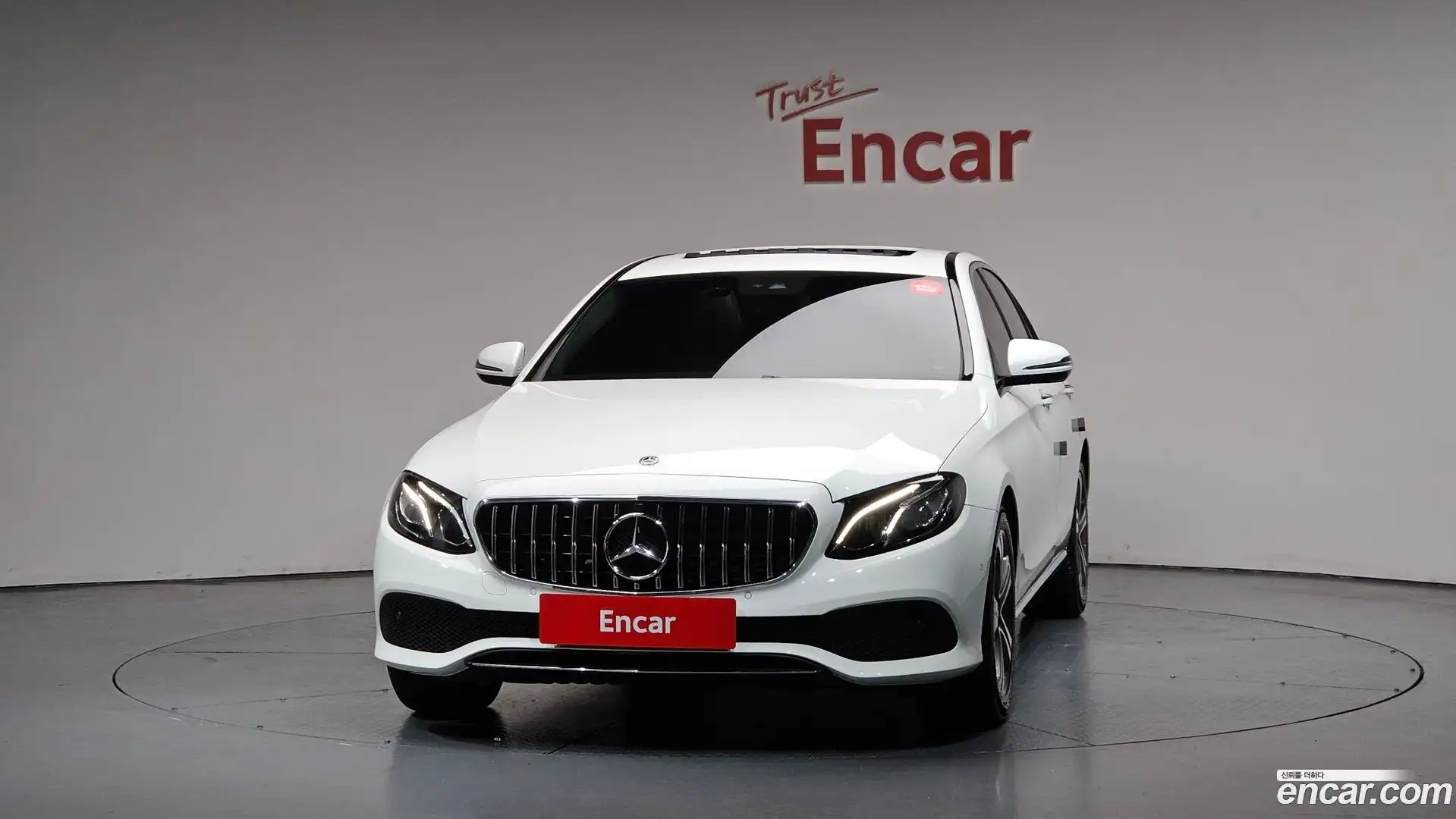 E-Class Mercedes-Benz 2019.6-OUTER-003