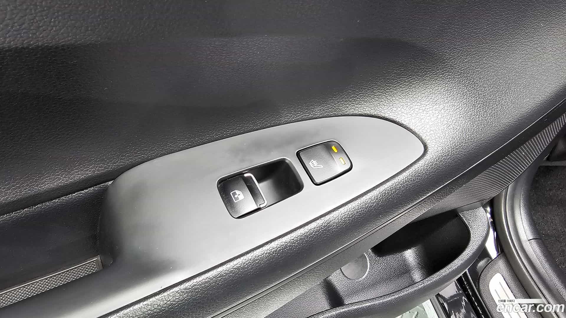 Grandeur Hyundai 2021.3-OPTION-042