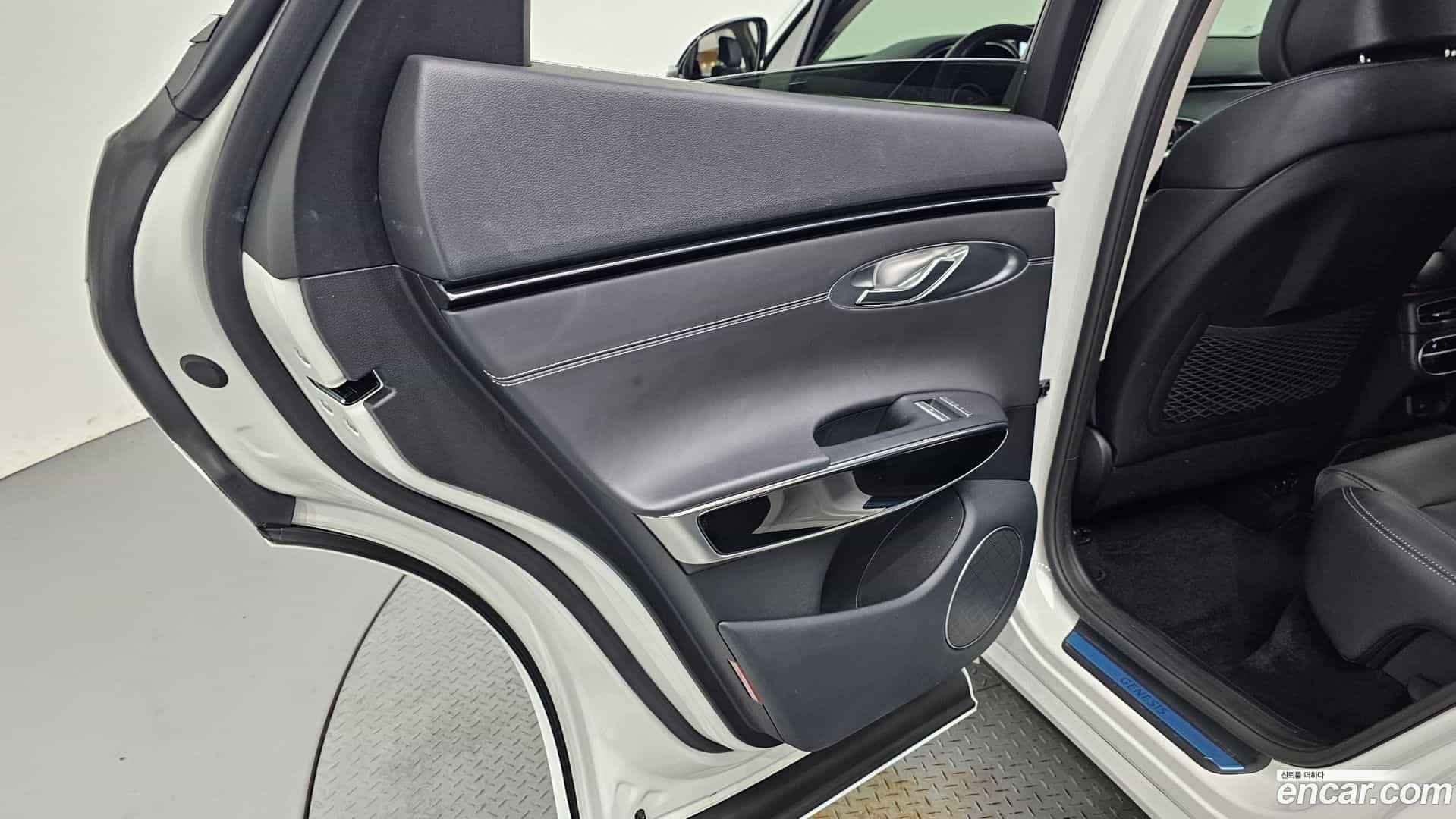 GV70 Genesis 2022.4-INNER-035