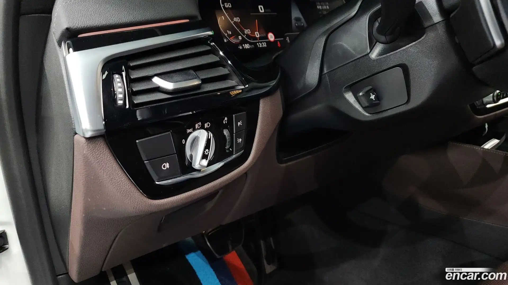 5-Series BMW 2021.8-OPTION-041