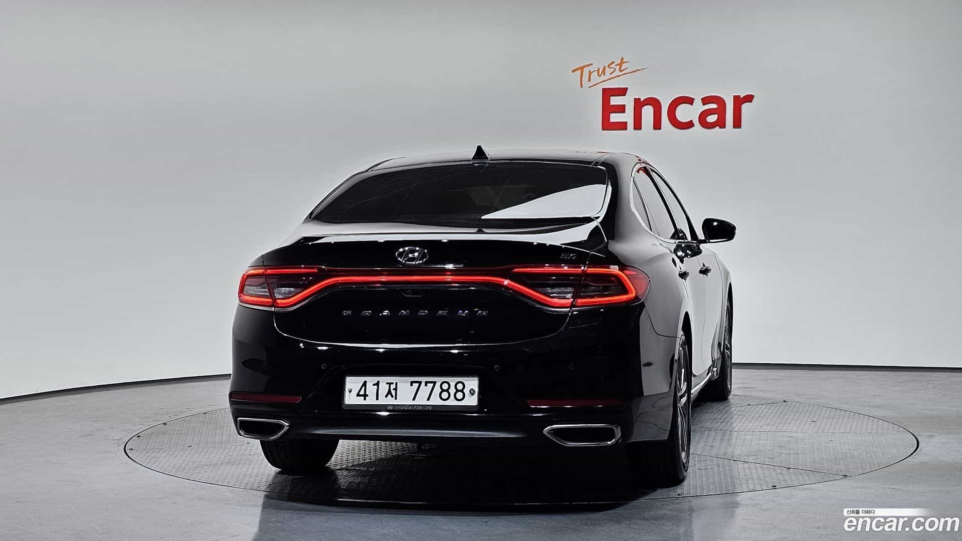 Grandeur Hyundai 2017.0-OUTER-004