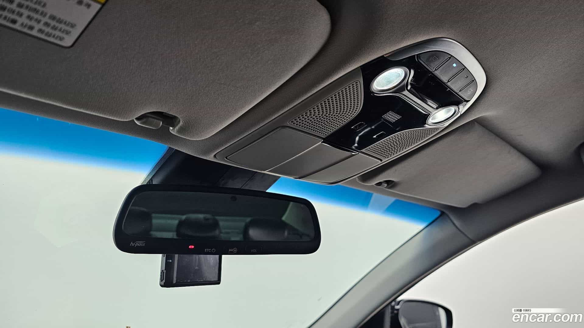 Grandeur Hyundai 2017.0-OPTION-019