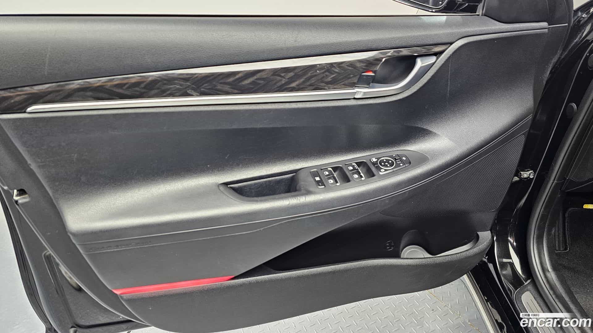 Grandeur Hyundai 2017.0-INNER-034