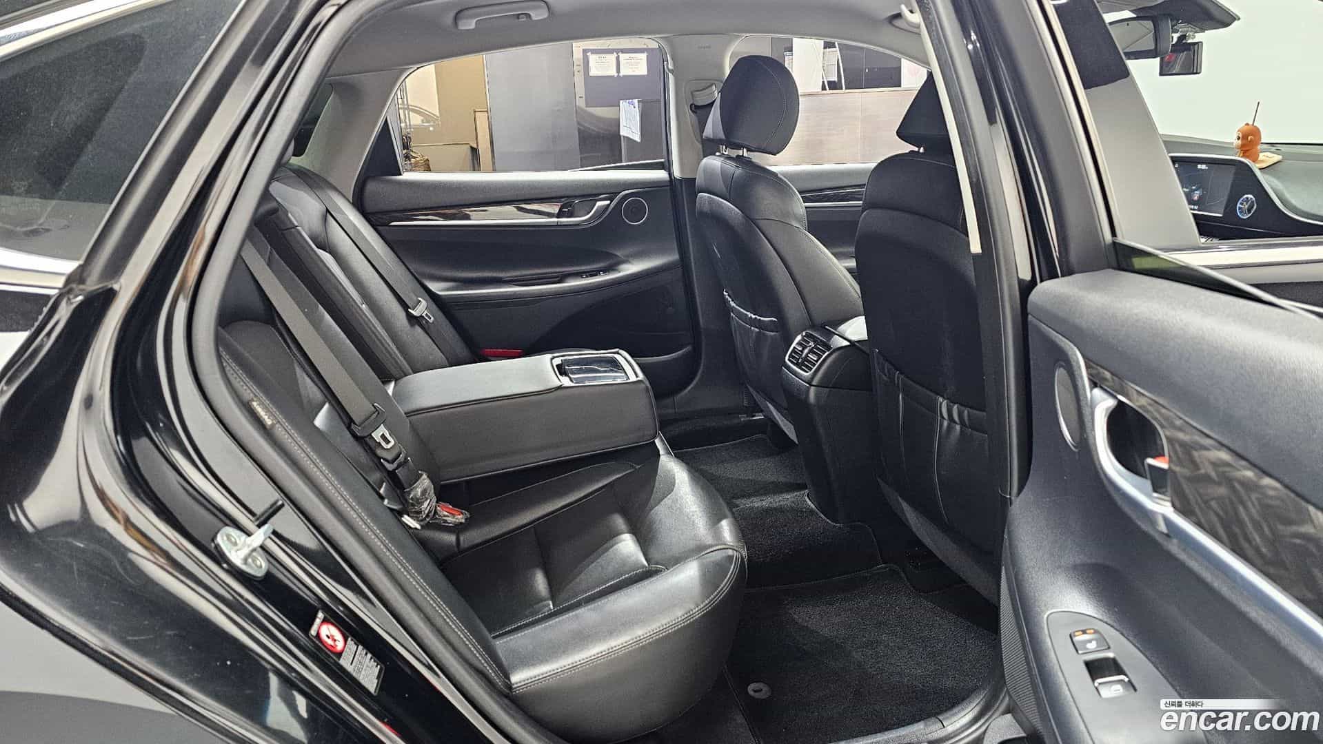 Grandeur Hyundai 2017.0-OPTION-041
