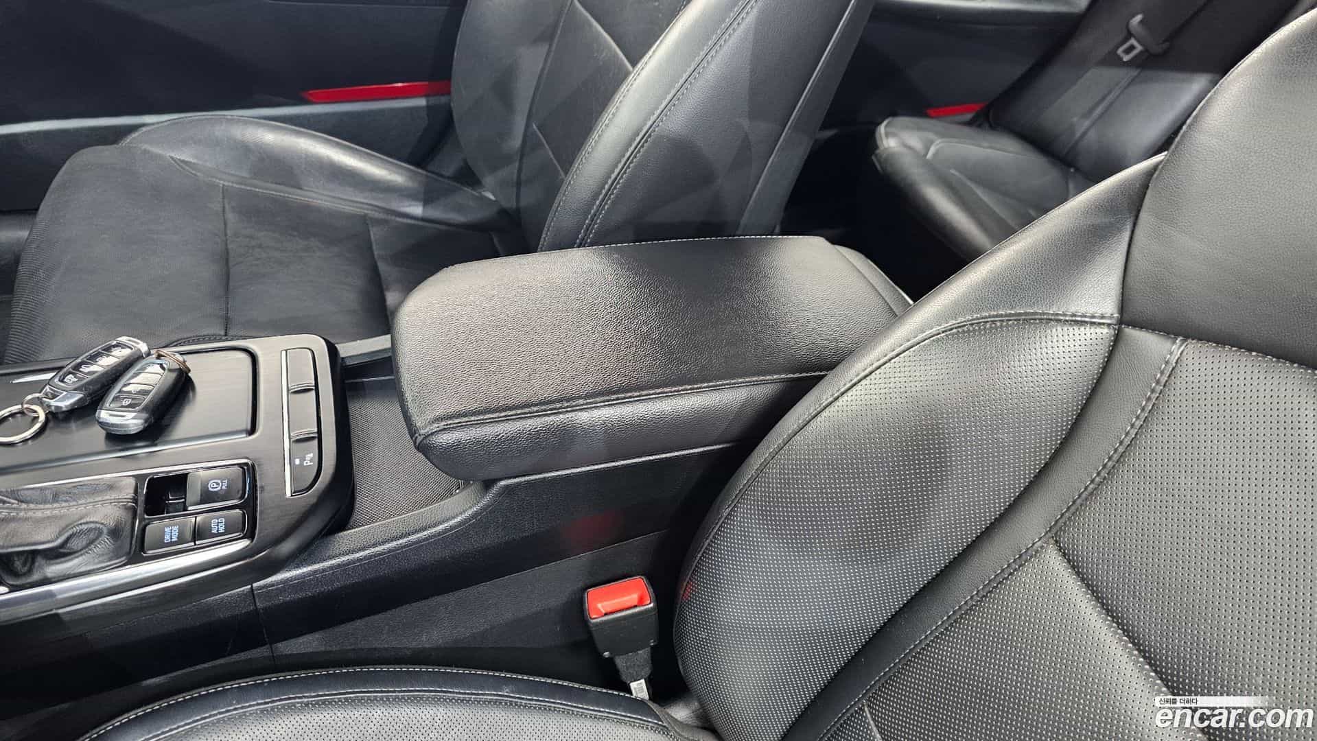 Grandeur Hyundai 2017.0-OPTION-042