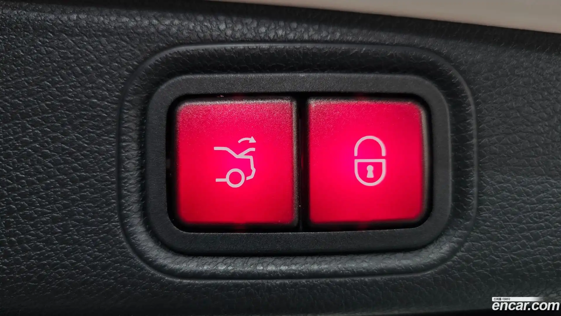 E-Class Mercedes-Benz 2016.7-OPTION-021