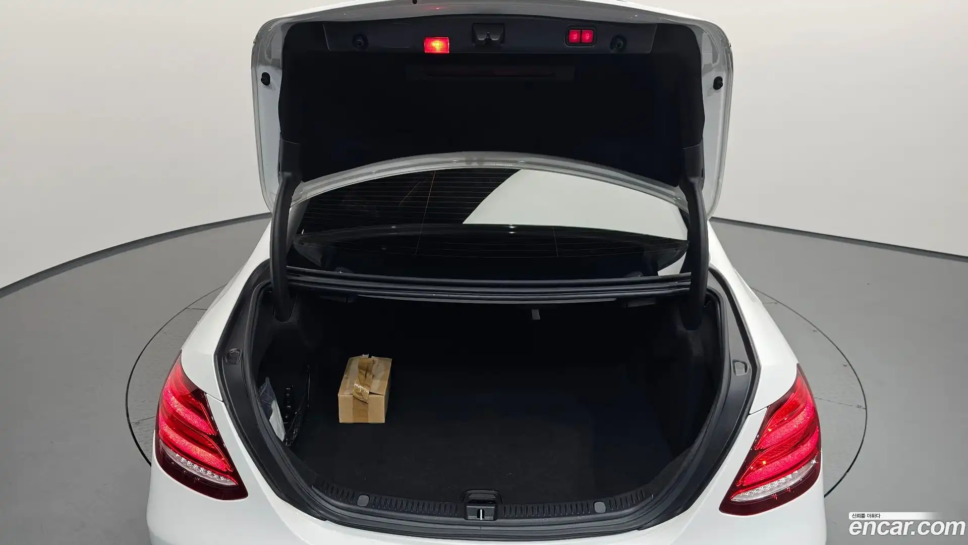 E-Class Mercedes-Benz 2016.7-OPTION-022