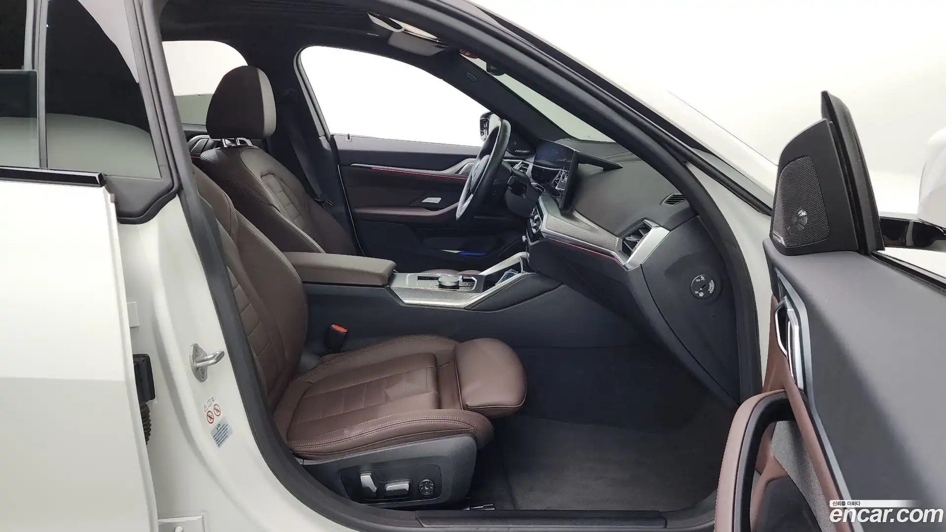i4 BMW 2023.5-INNER-036