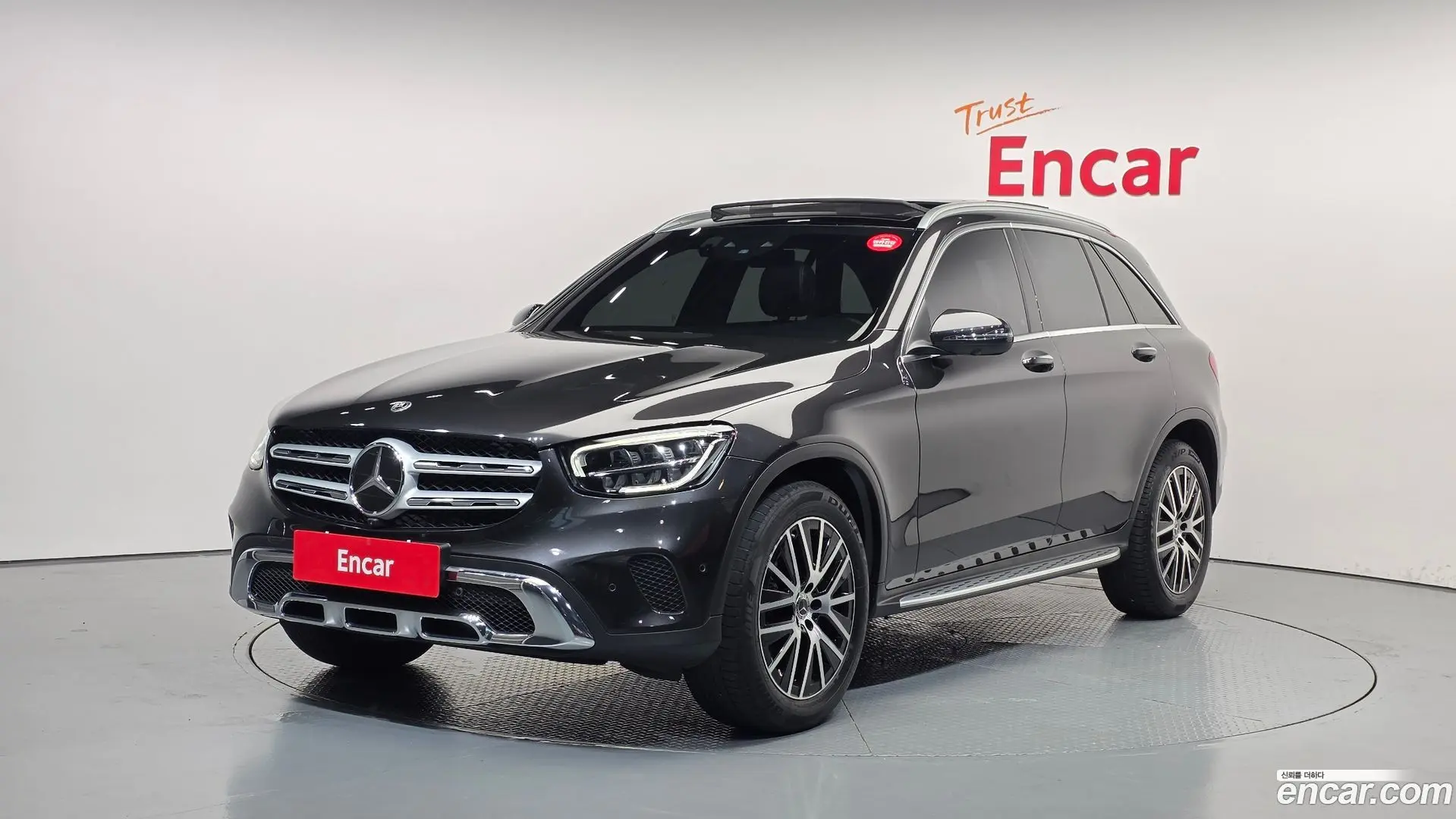 Main__Slider__Photo:GLC-Class Mercedes-Benz 2022.8-0