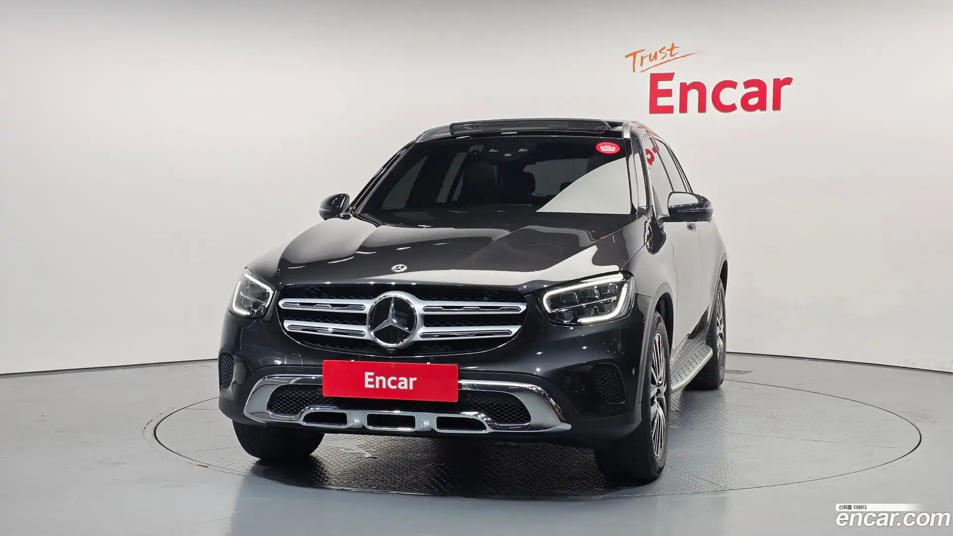 GLC-Class Mercedes-Benz 2022.8-OUTER-003