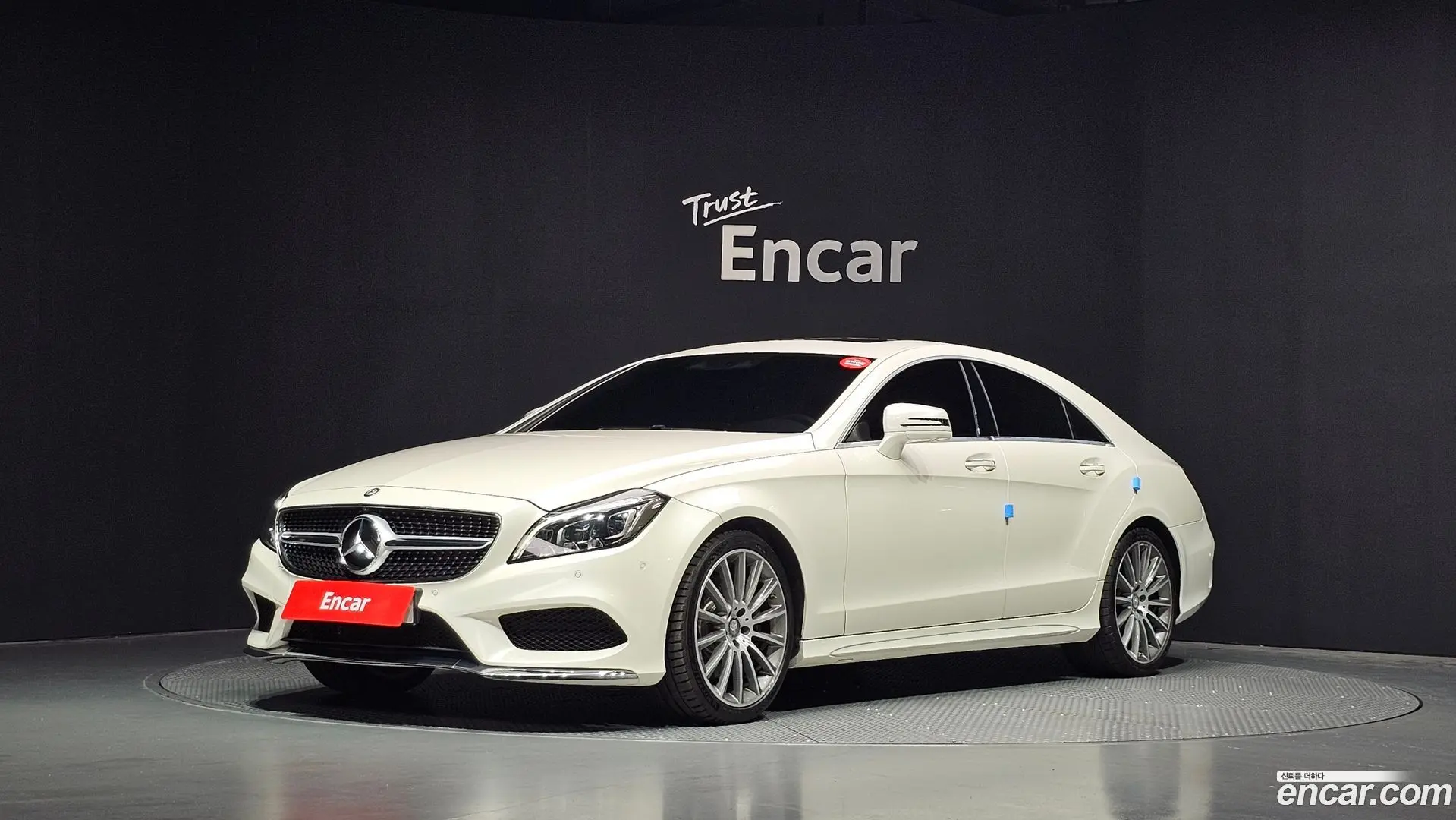 Main__Slider__Photo:CLS-Class Mercedes-Benz 2016.8-0