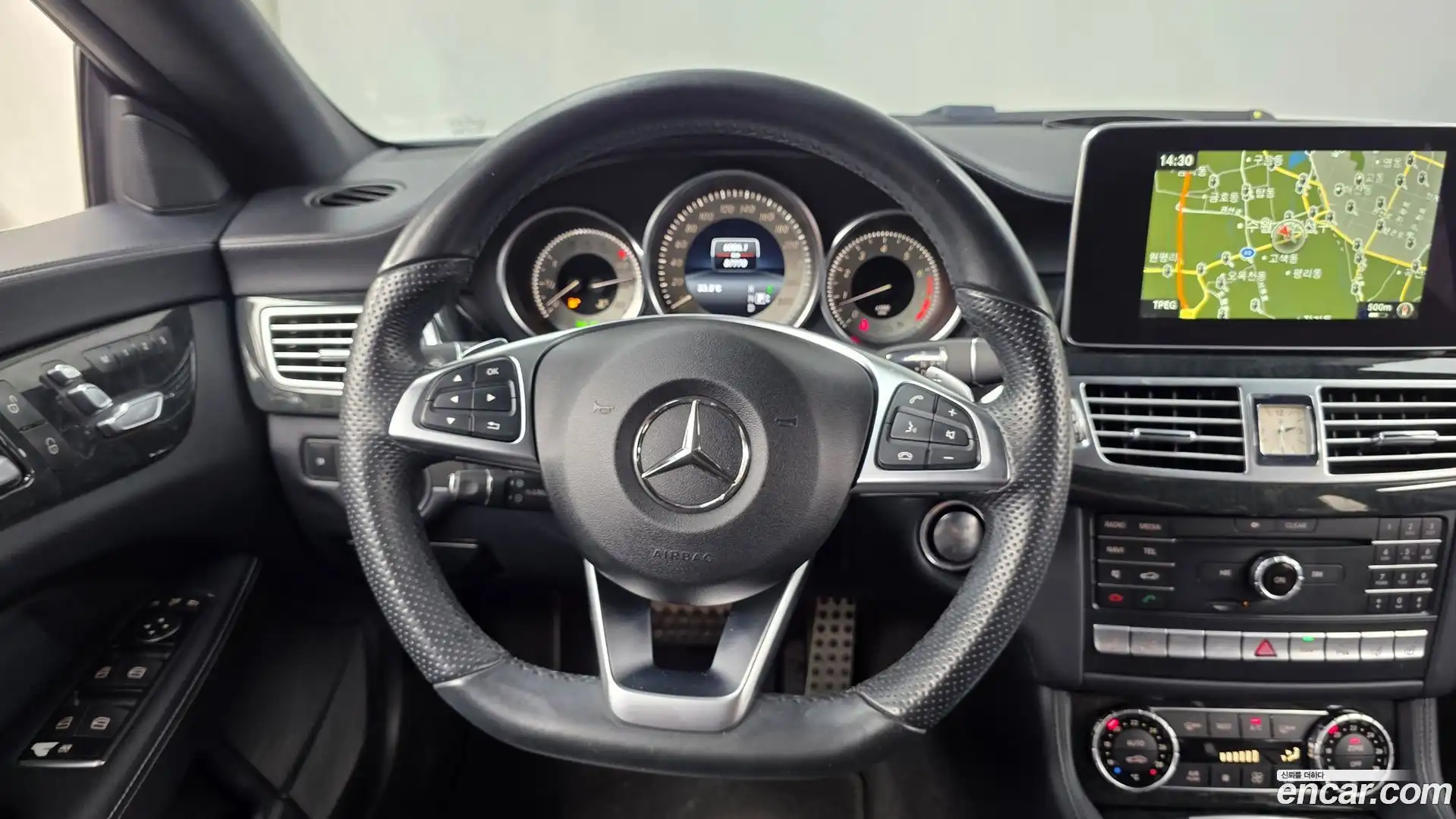 CLS-Class Mercedes-Benz 2016.8-OPTION-017