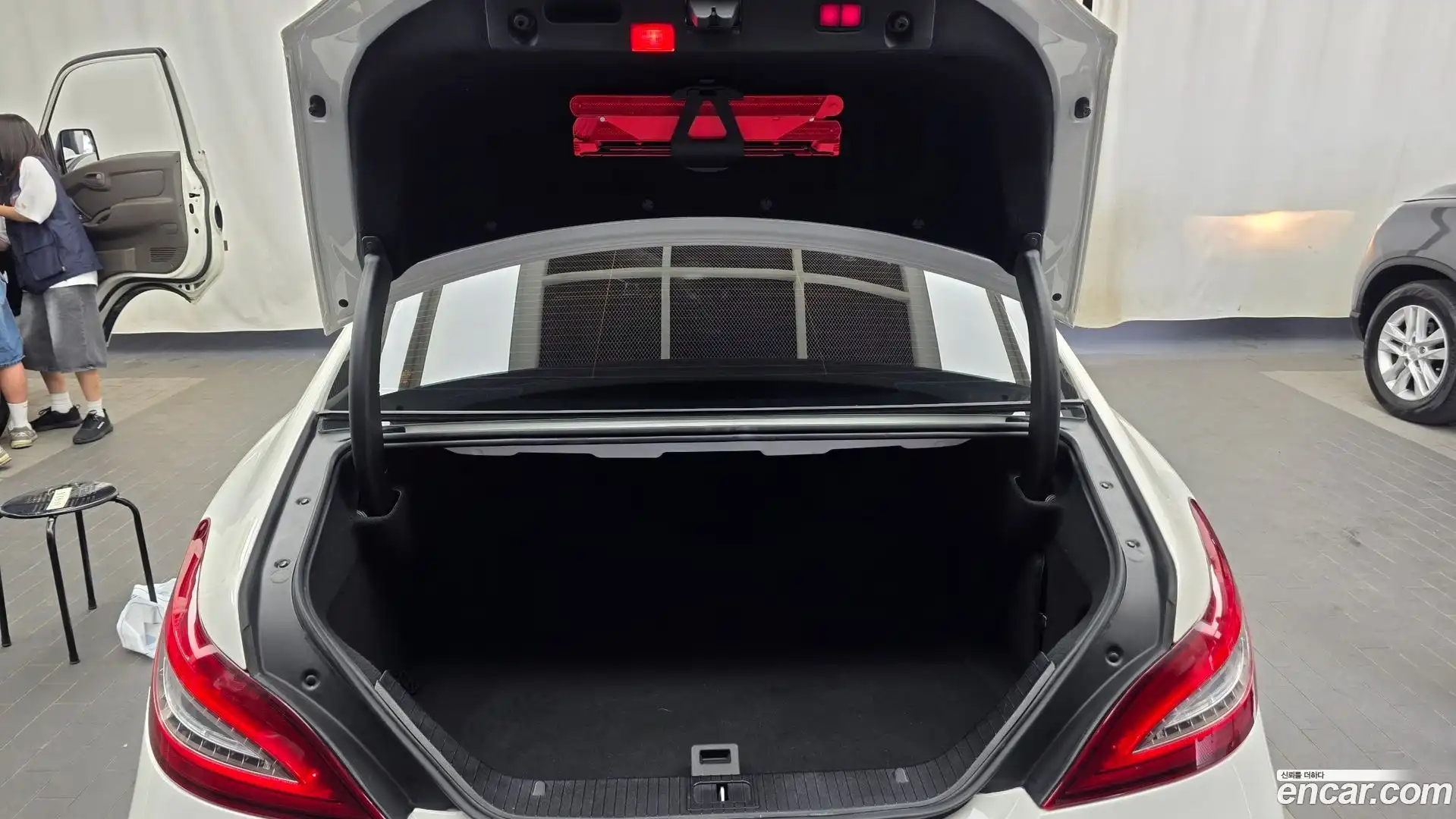 CLS-Class Mercedes-Benz 2016.8-OPTION-024