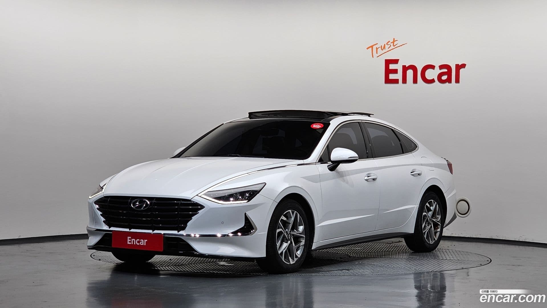 Main__Slider__Photo:Sonata Hyundai 2019.4-0