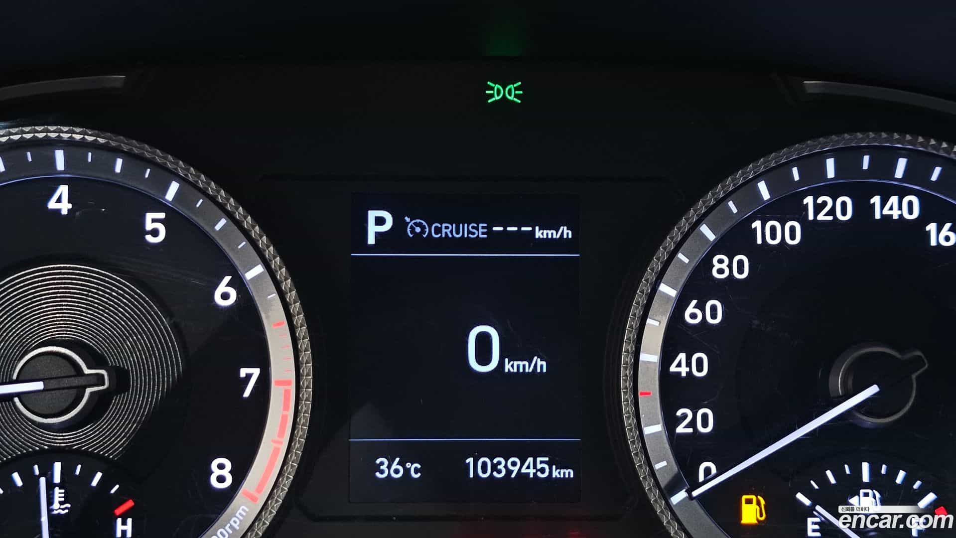 Sonata Hyundai 2019.4-INNER-008