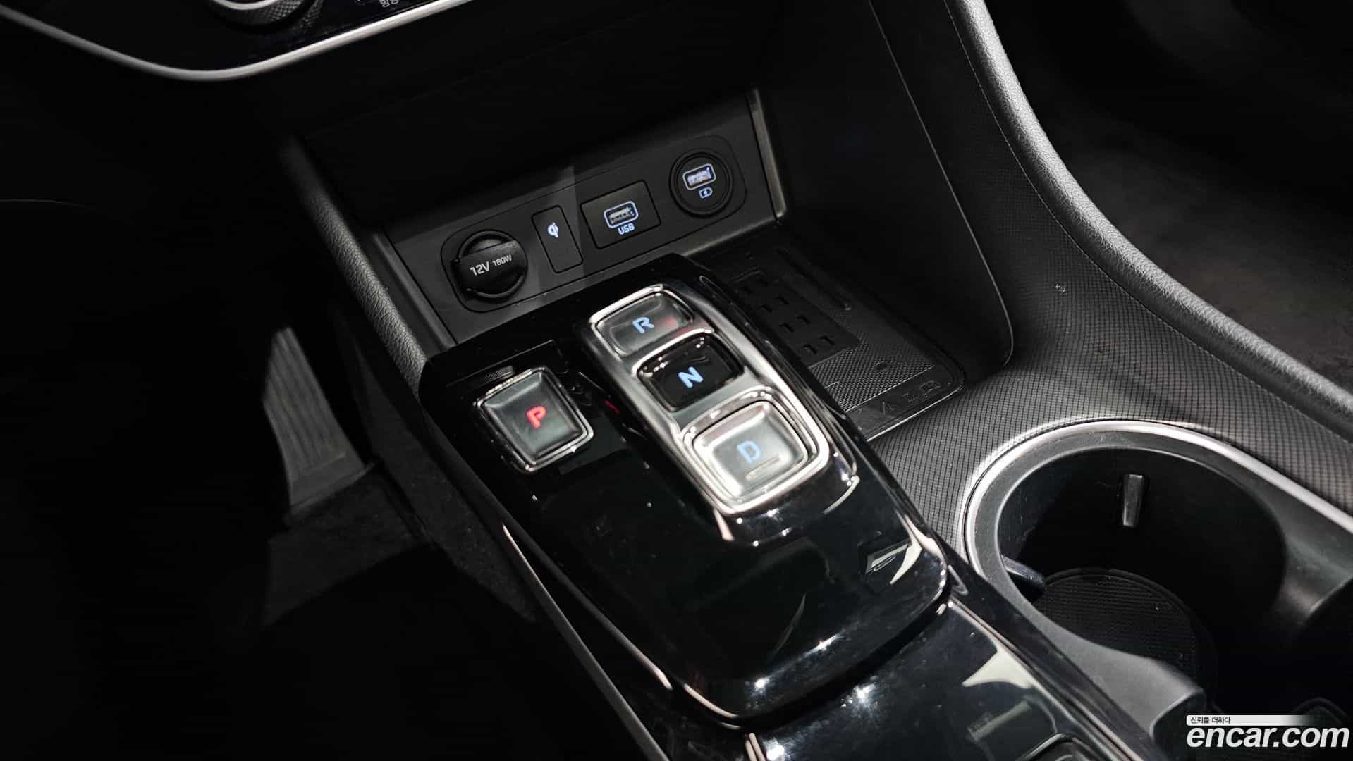 Sonata Hyundai 2019.4-INNER-009