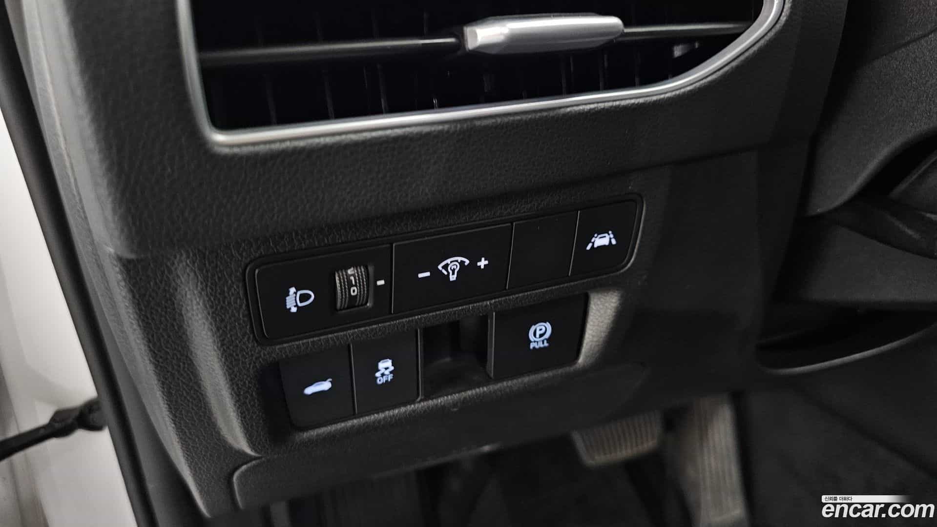 Sonata Hyundai 2019.4-OPTION-024