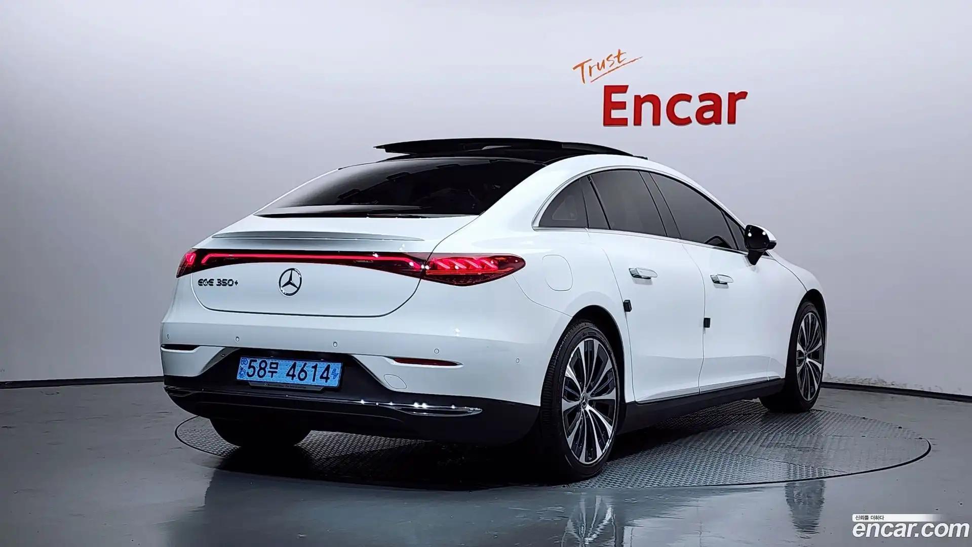 EQE Mercedes-Benz 2022.10-OUTER-002