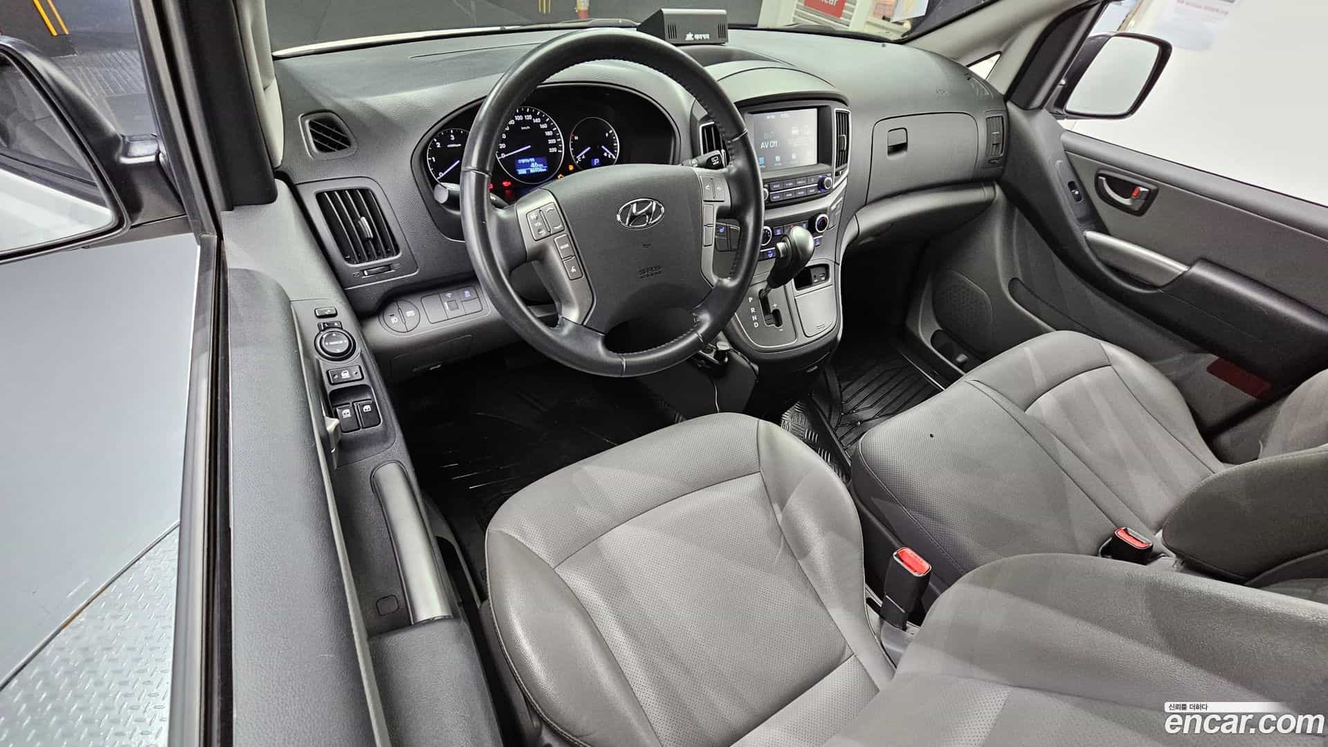 Starex Hyundai 2020.6-INNER-007