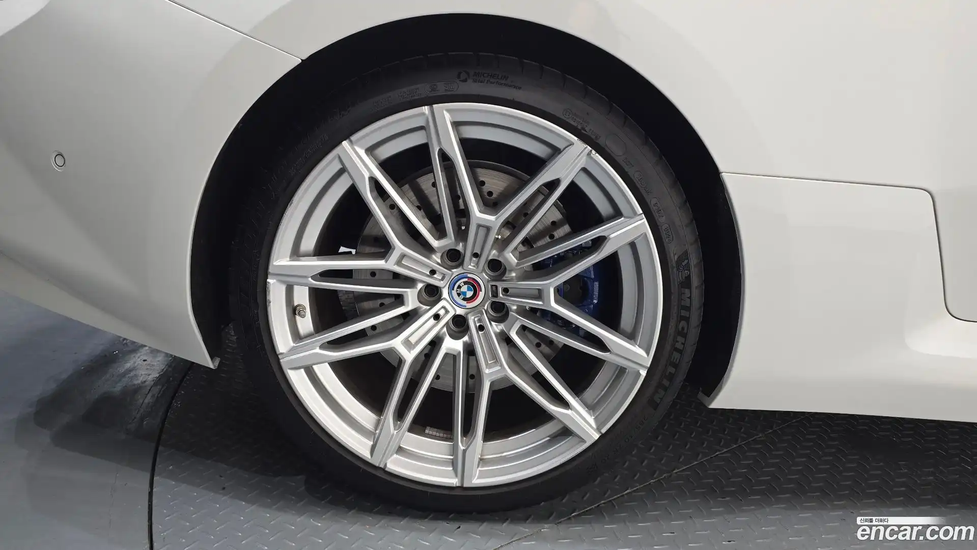 M2 BMW 2025.4-OUTER-005