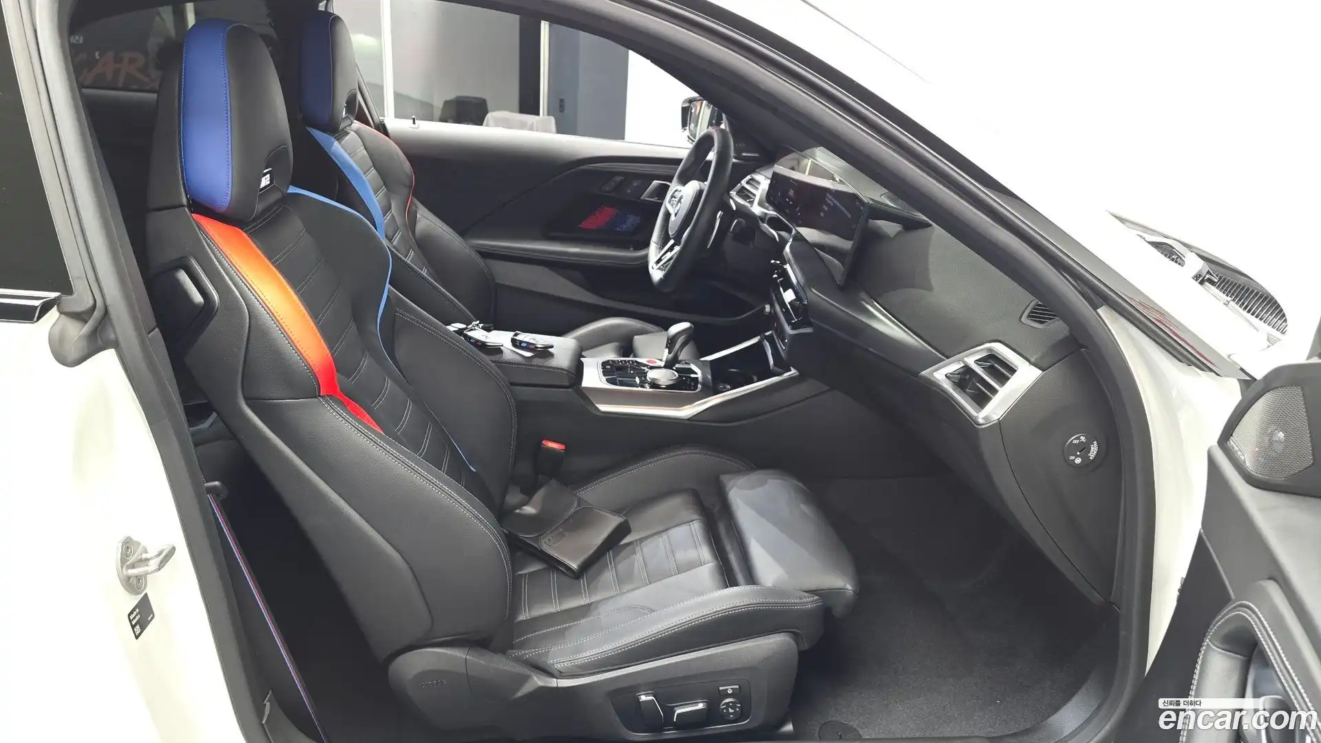M2 BMW 2025.4-INNER-036