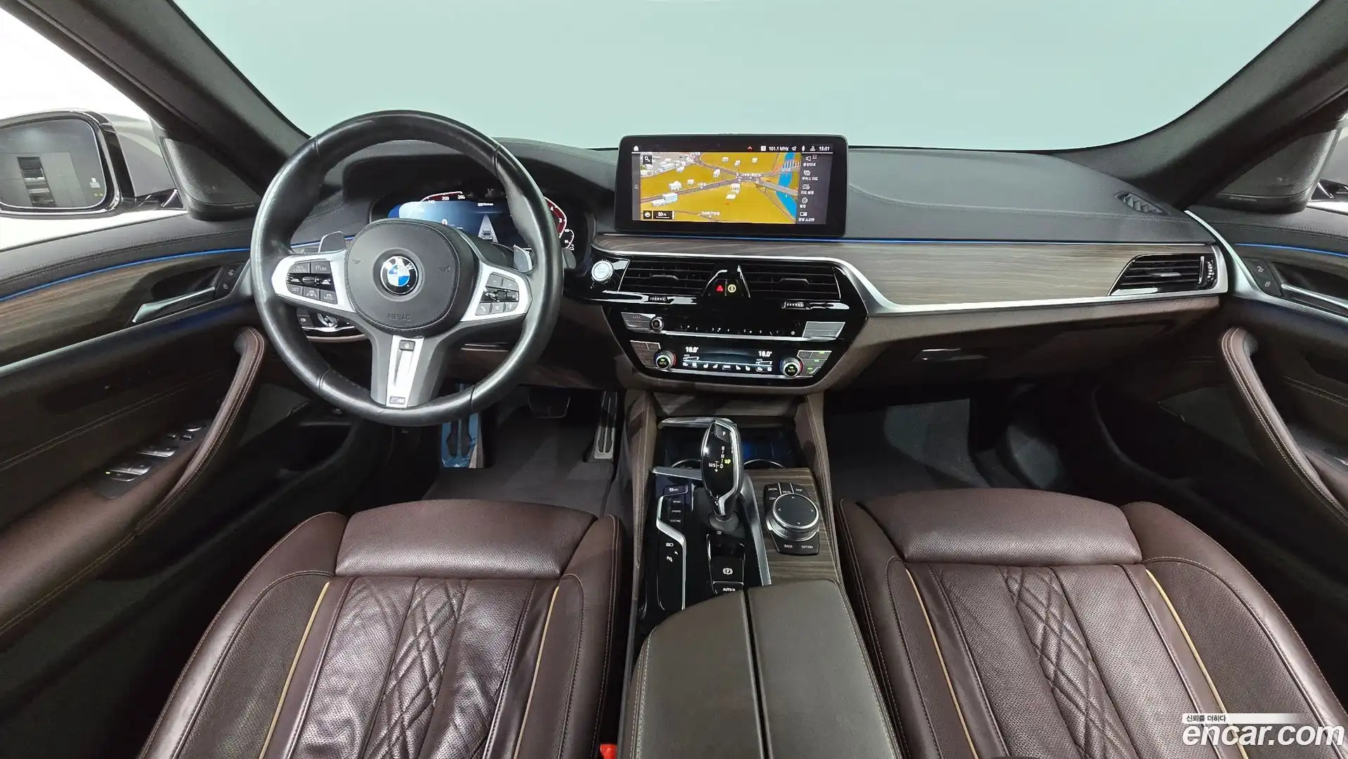 5-Series BMW 2020.10-INNER-007