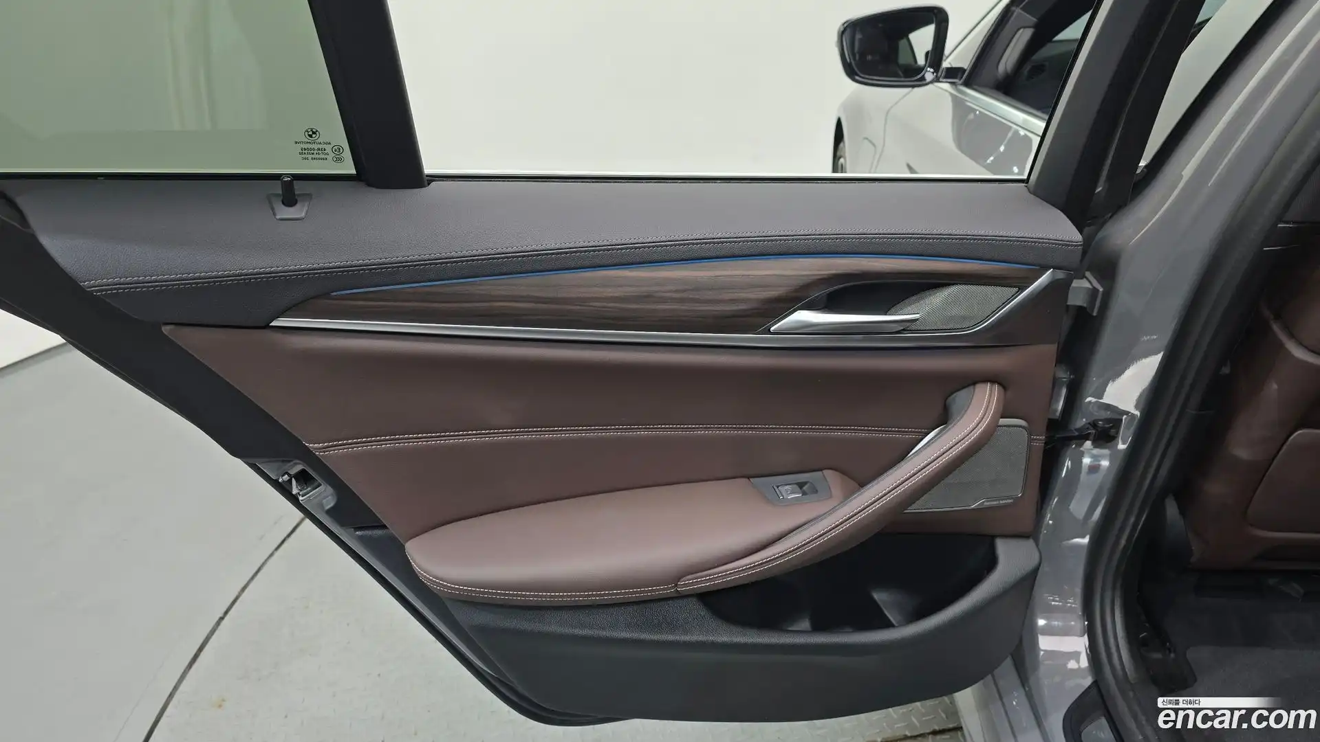 5-Series BMW 2020.10-INNER-035